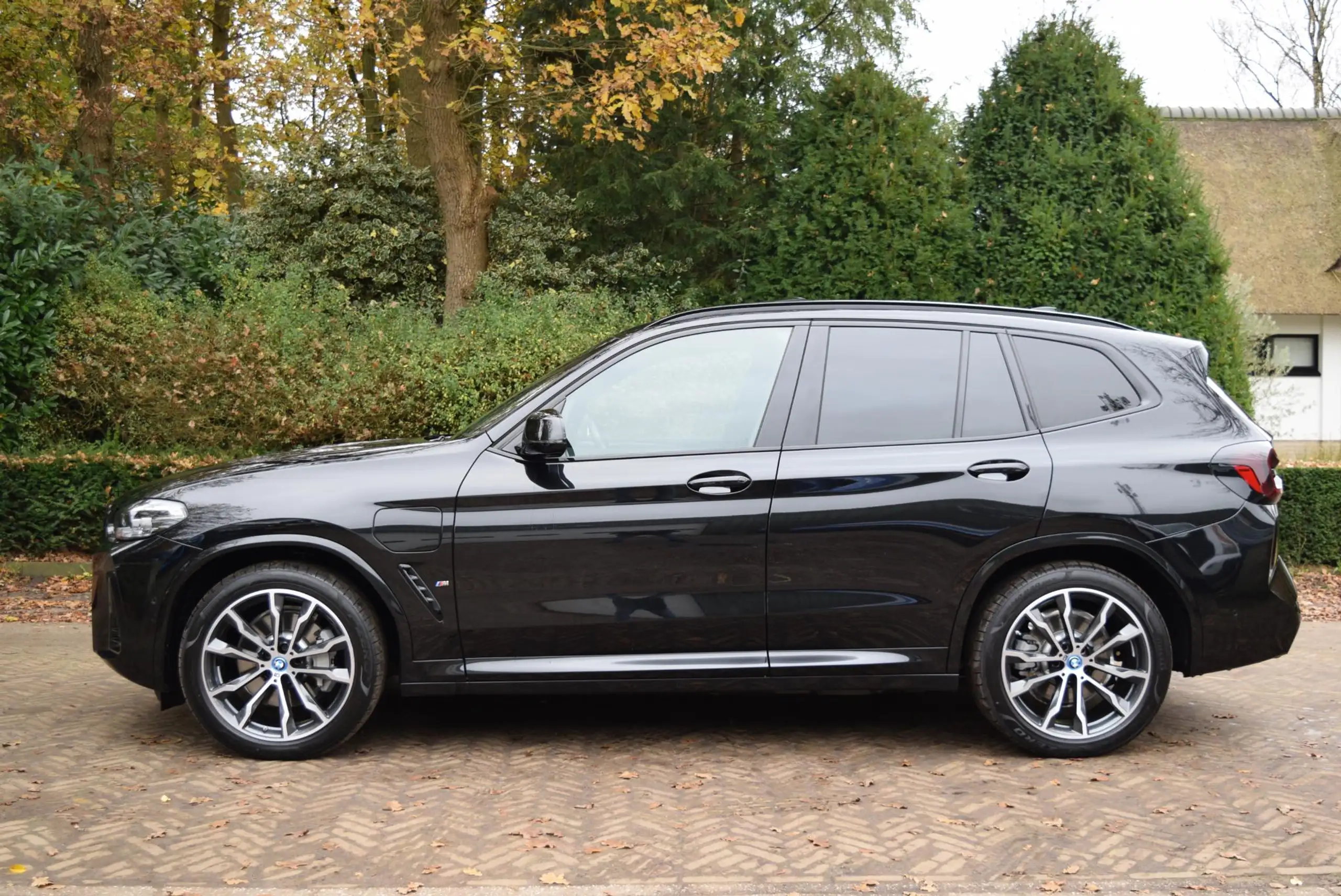 BMW - X3