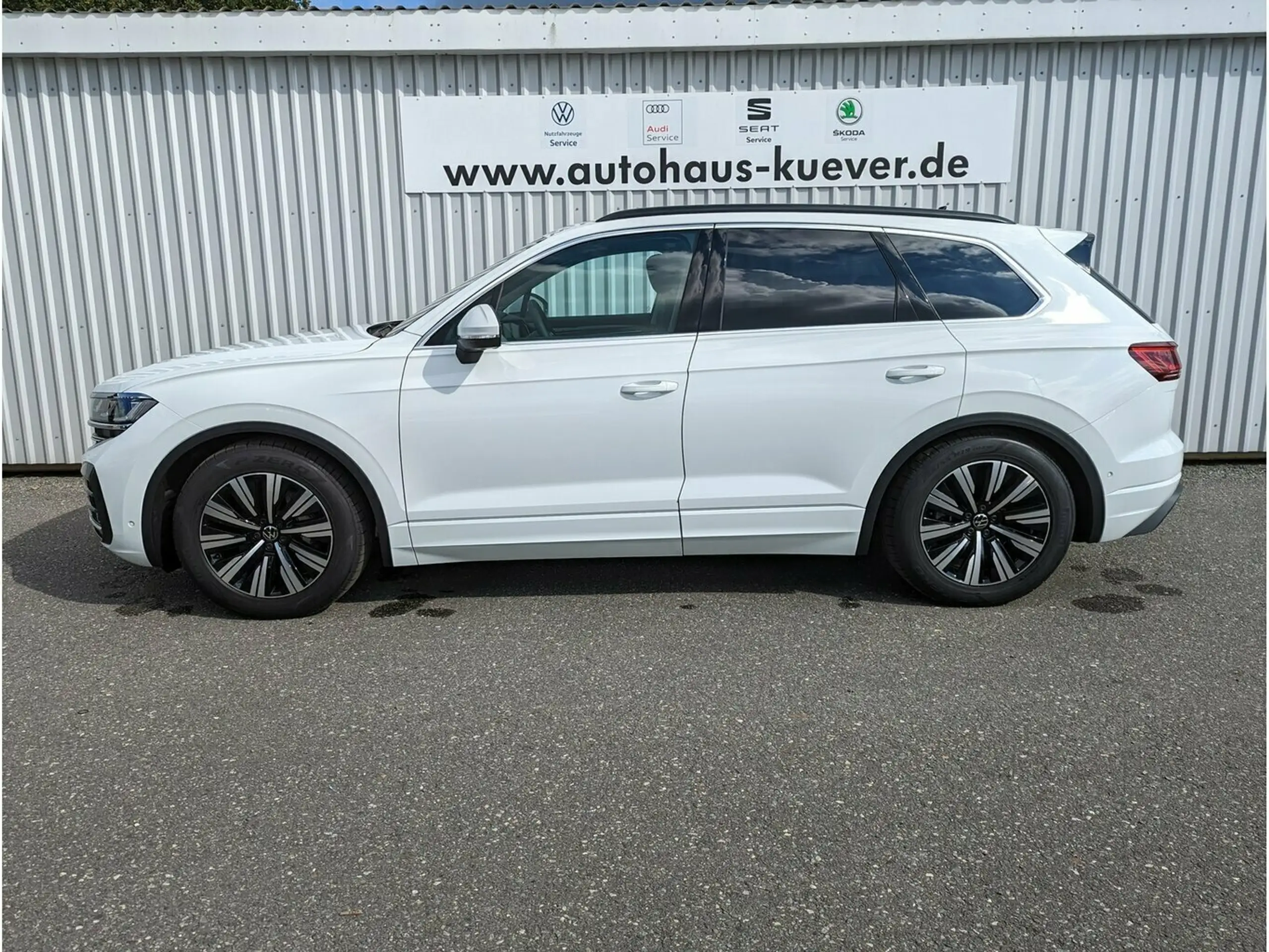 Volkswagen - Touareg