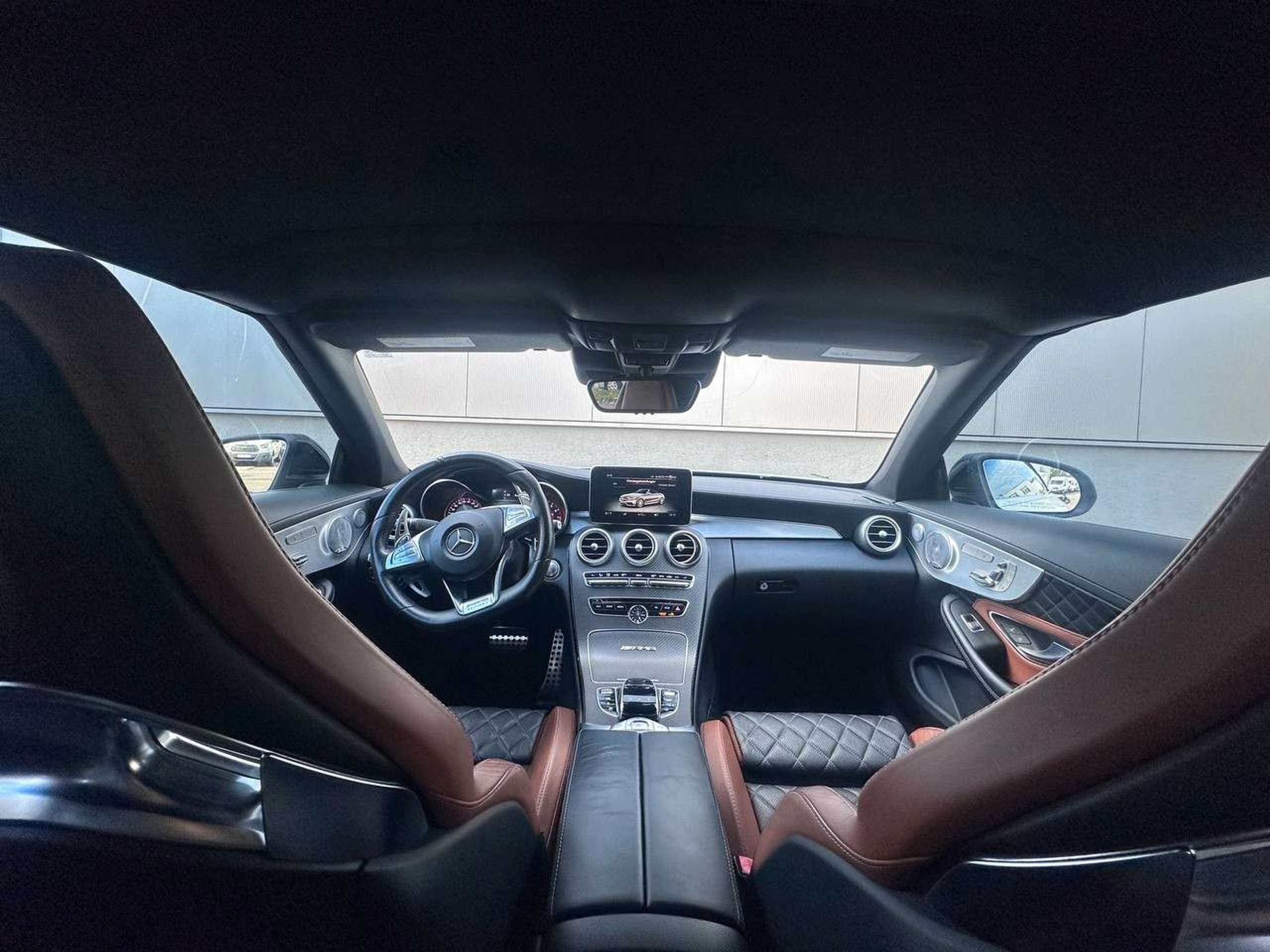 Mercedes-Benz - C 63 AMG