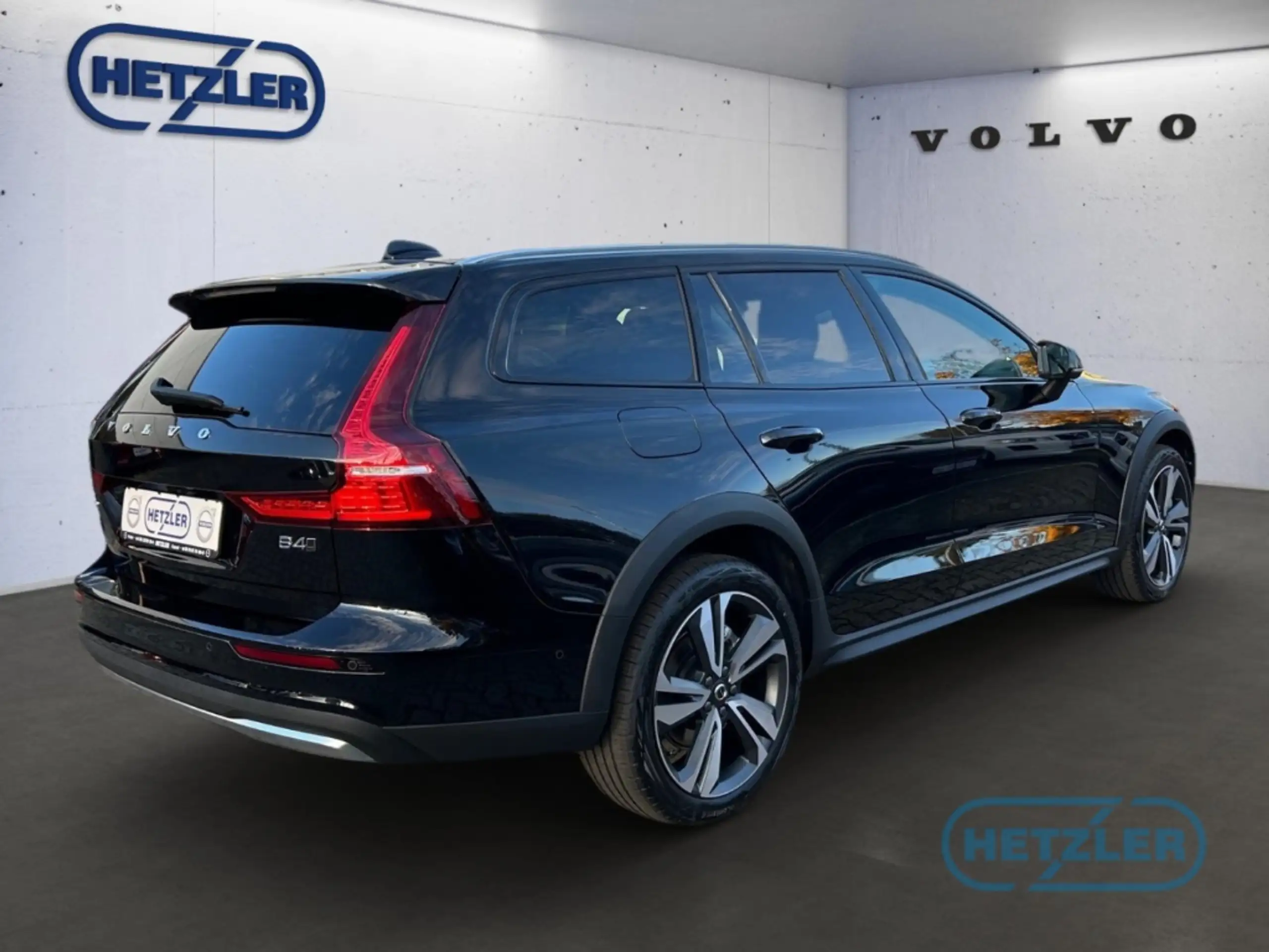 Volvo - V60 Cross Country