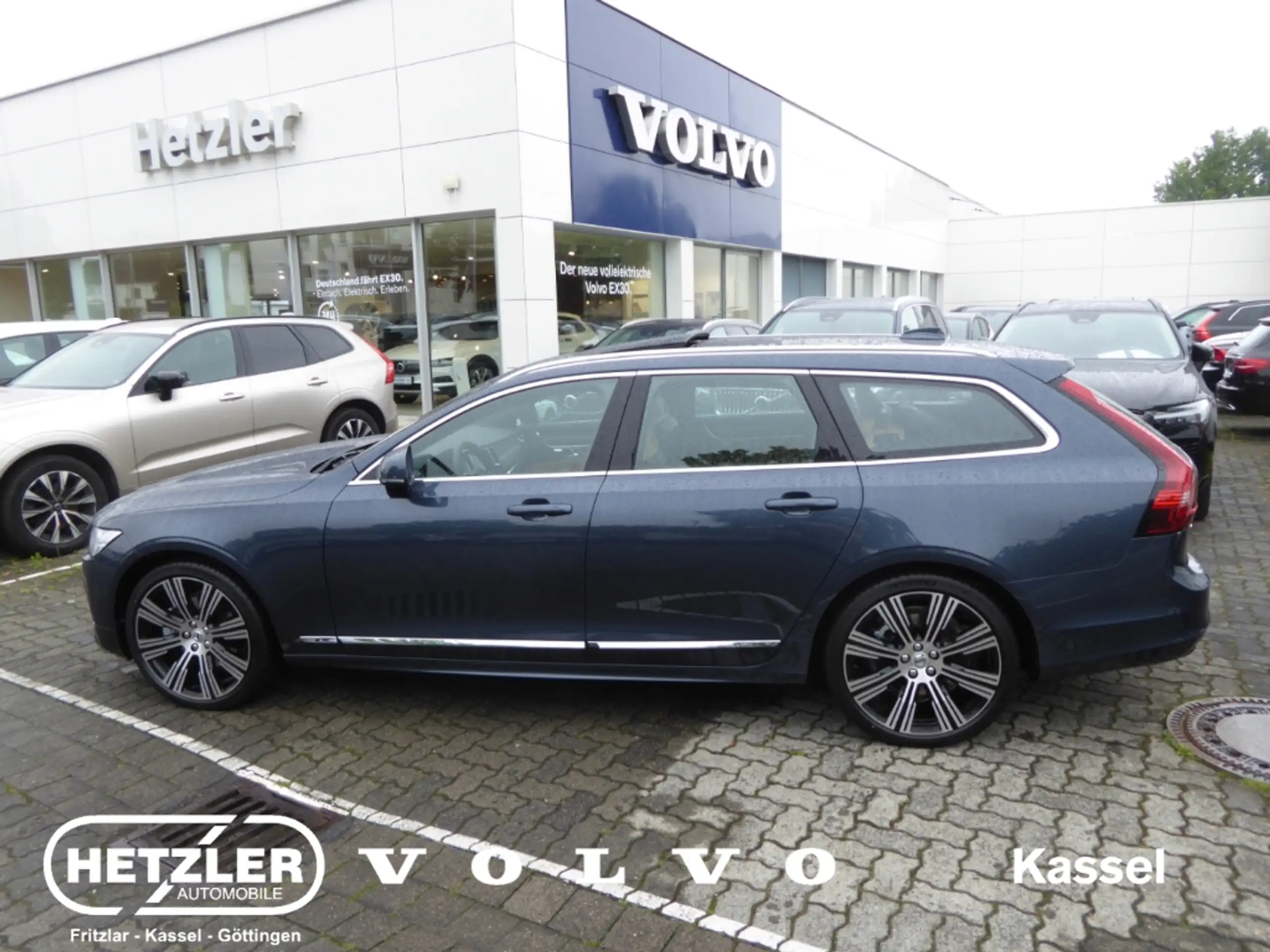 Volvo - V90