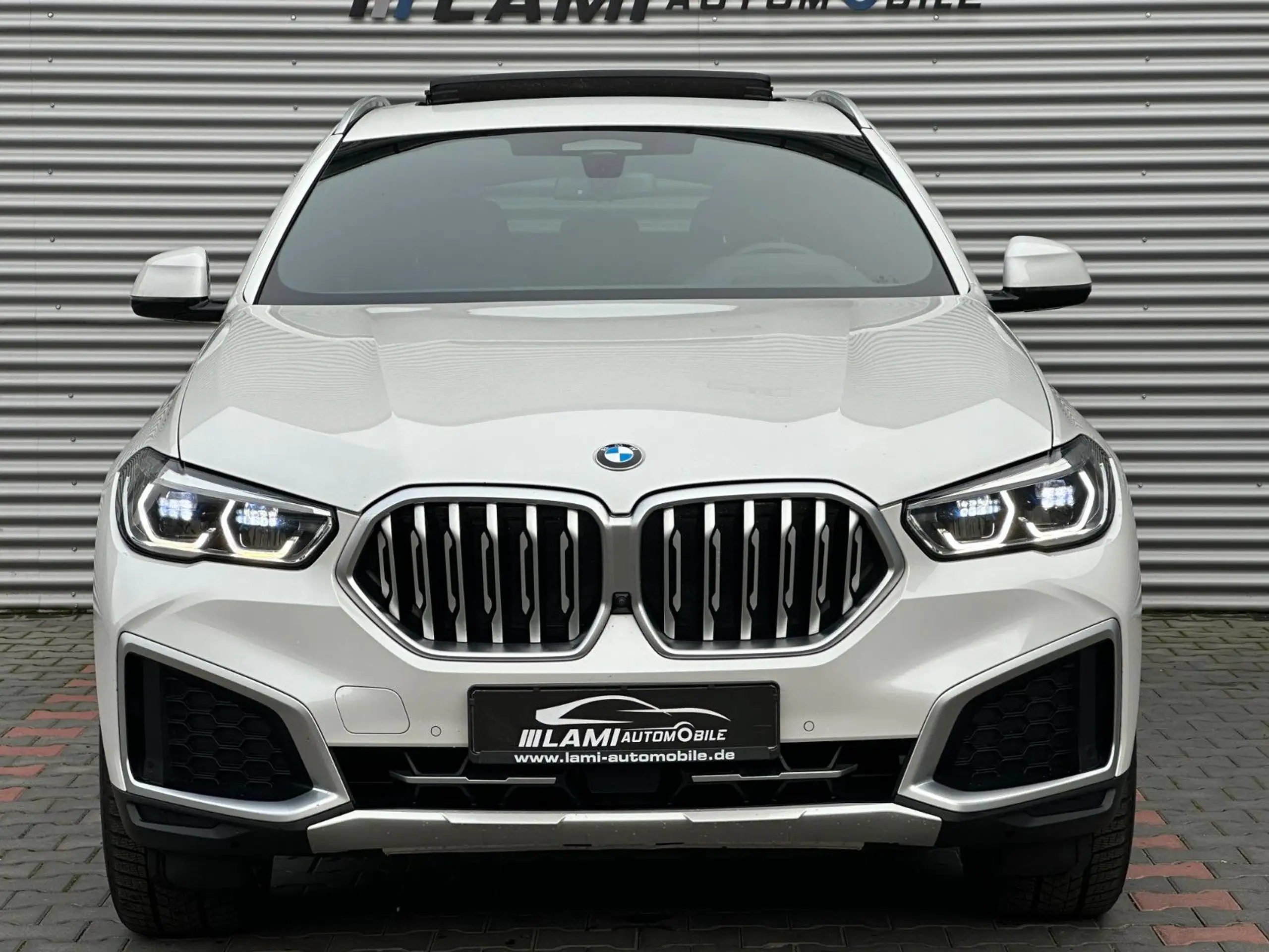 BMW - X6