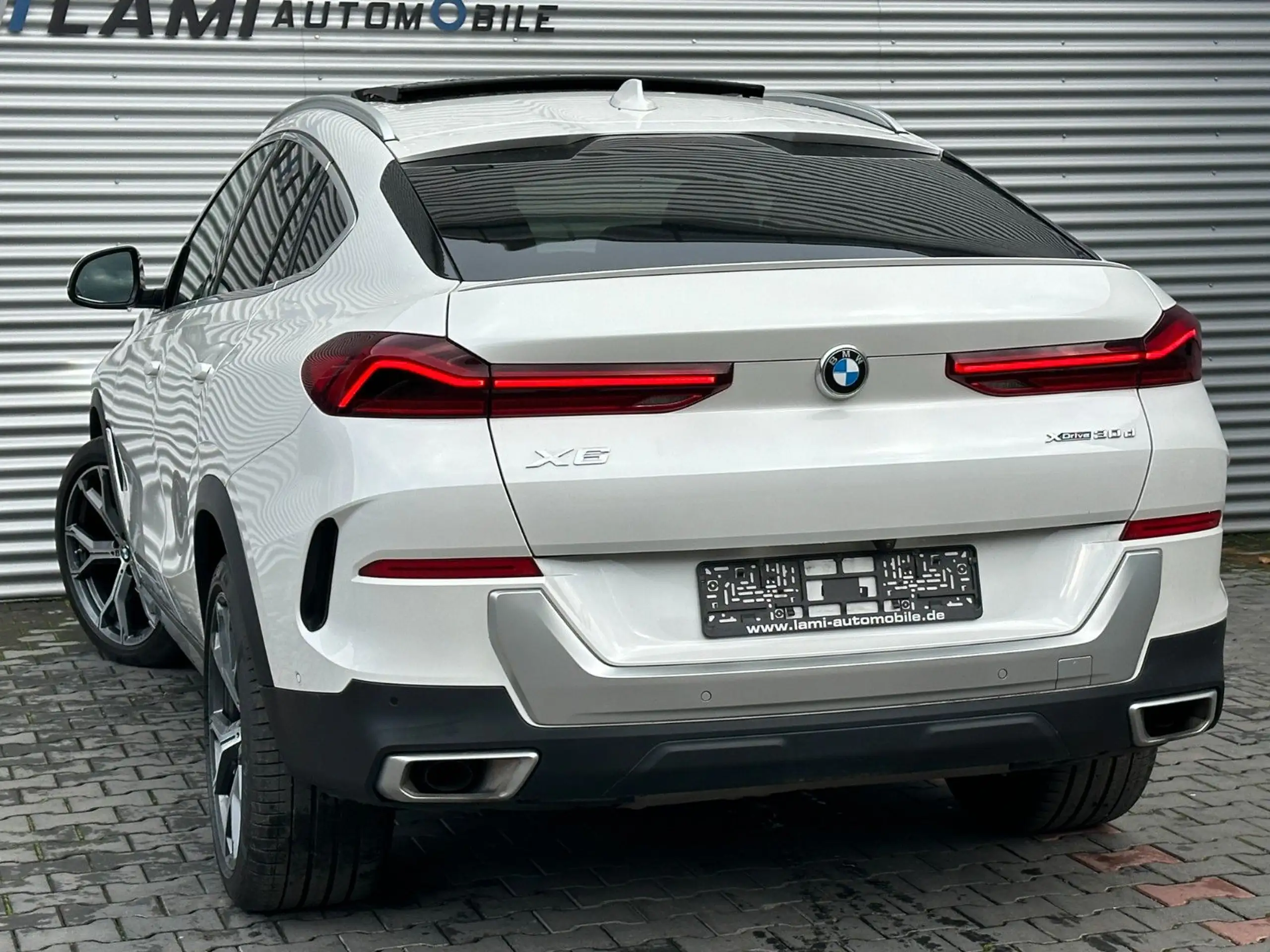 BMW - X6