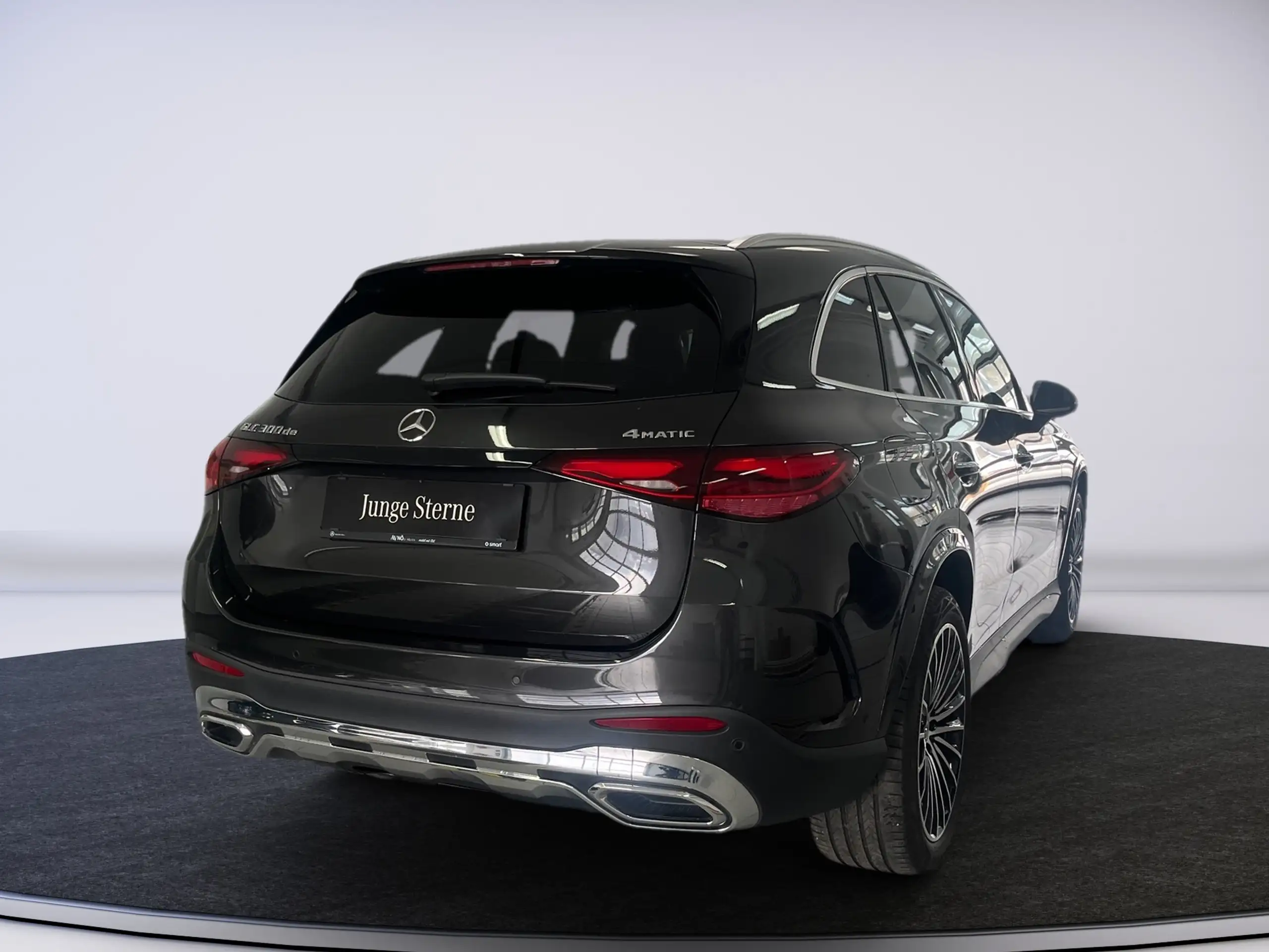 Mercedes-Benz - GLC 300