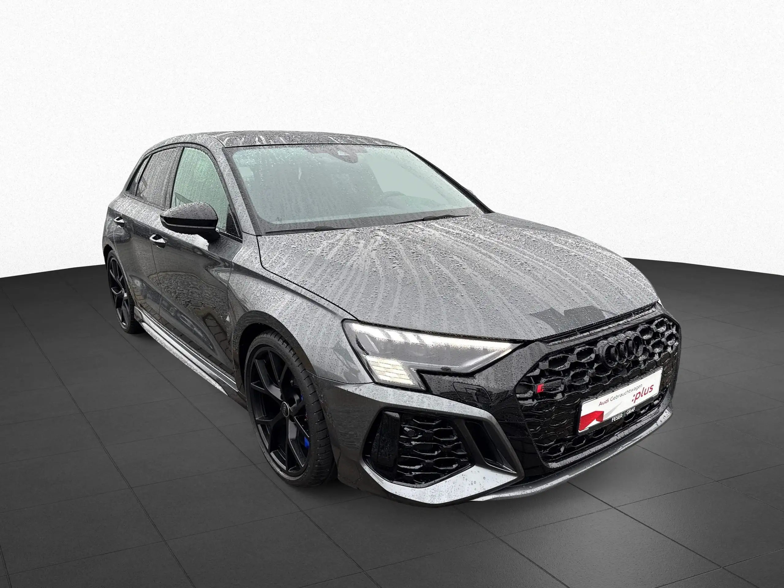 Audi - RS3