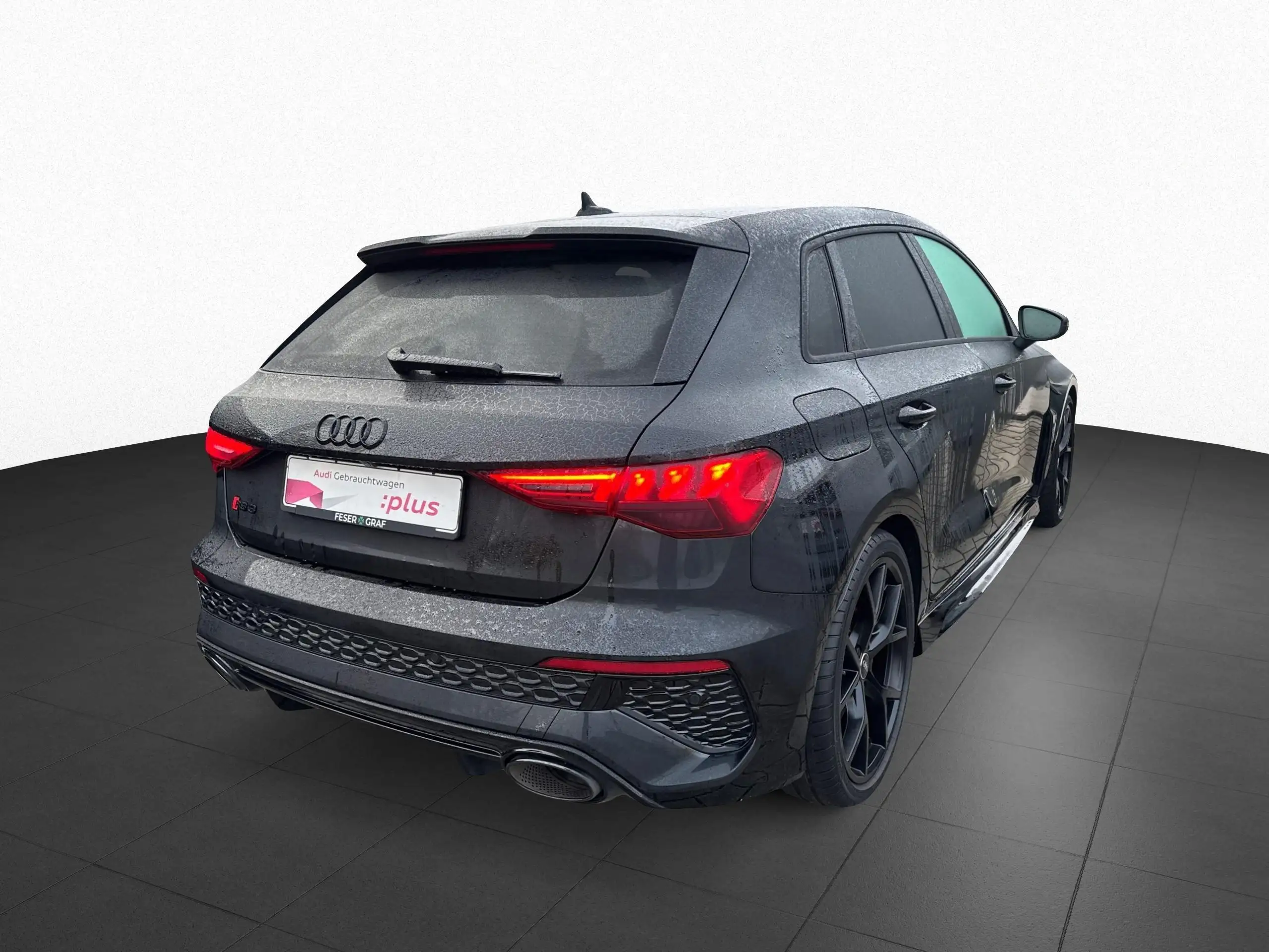 Audi - RS3