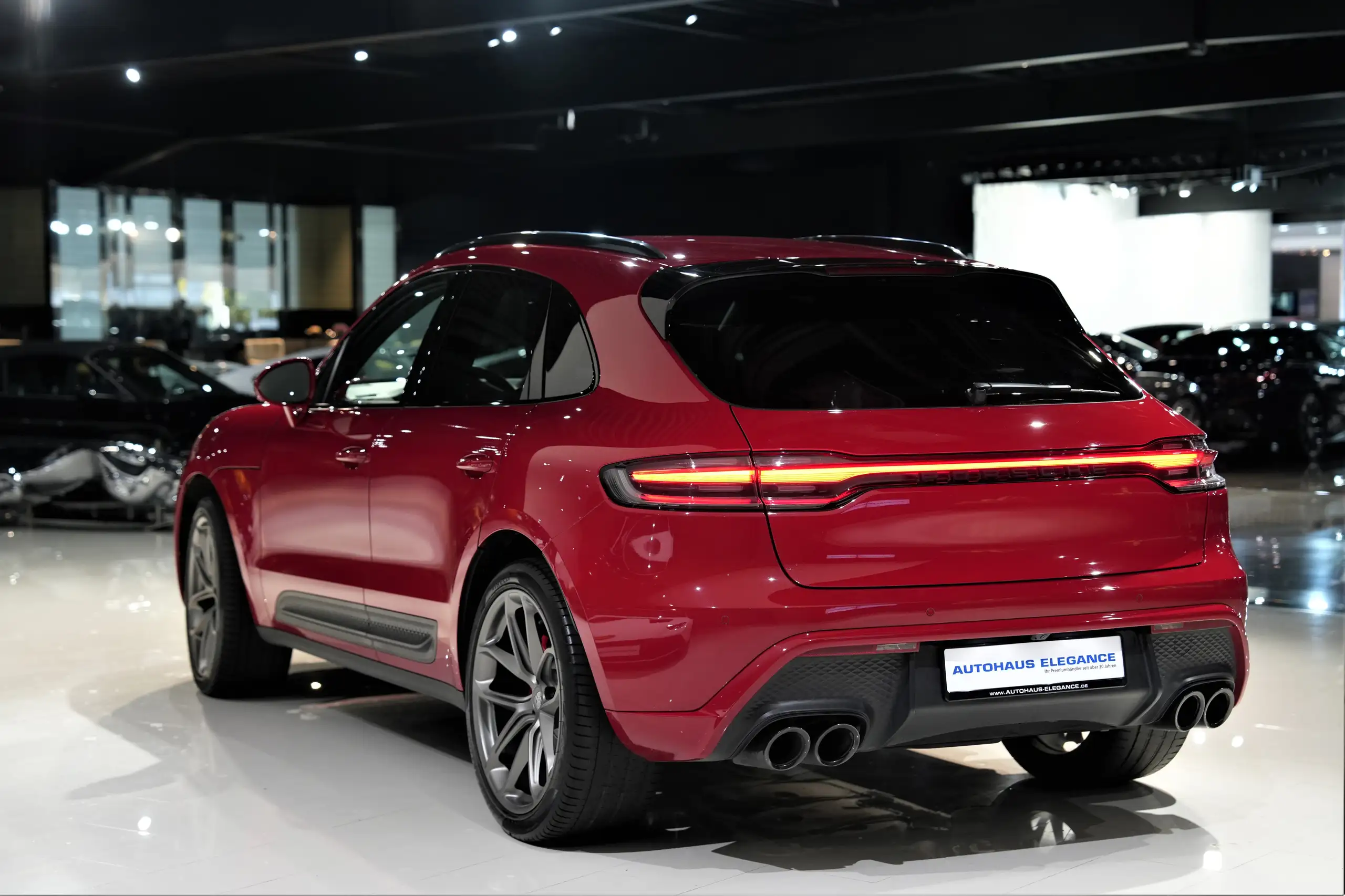 Porsche - Macan