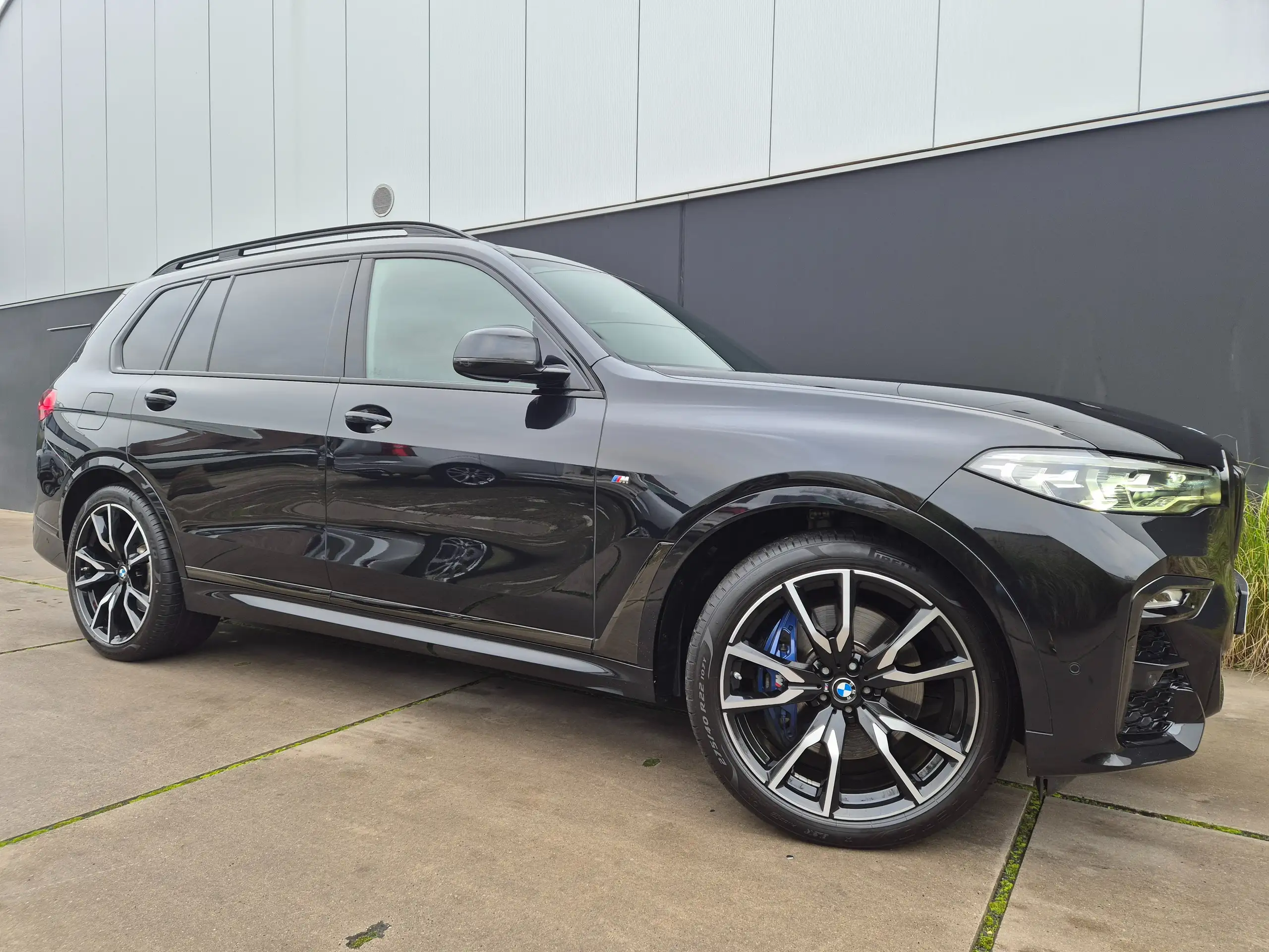 BMW X7 2021