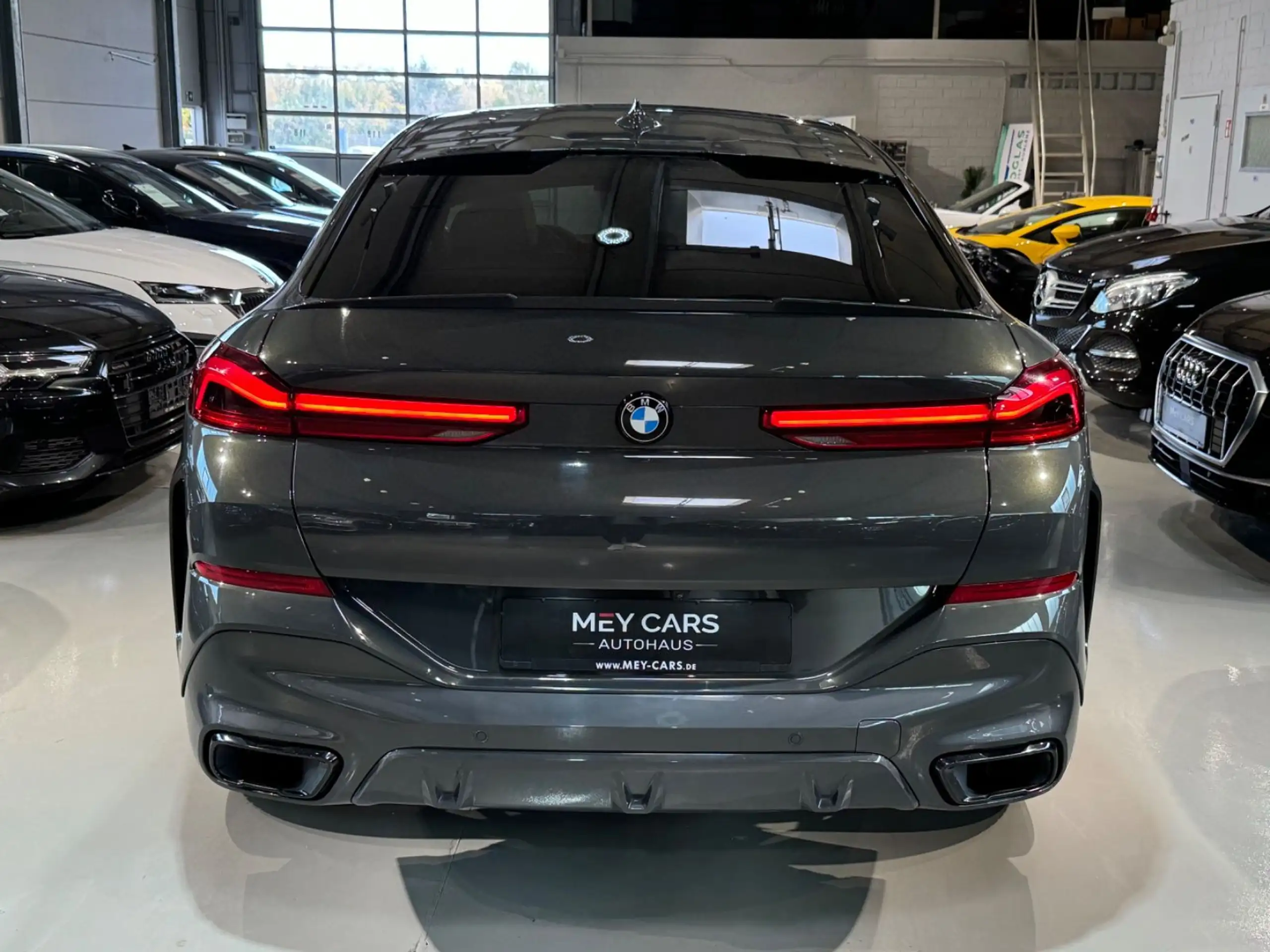 BMW - X6