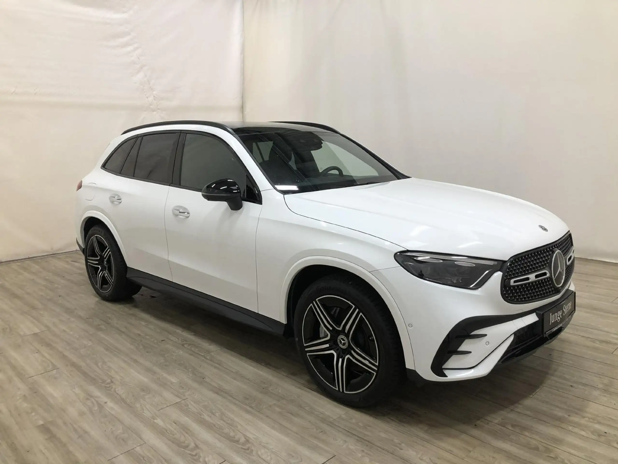 Mercedes-Benz - GLC 300