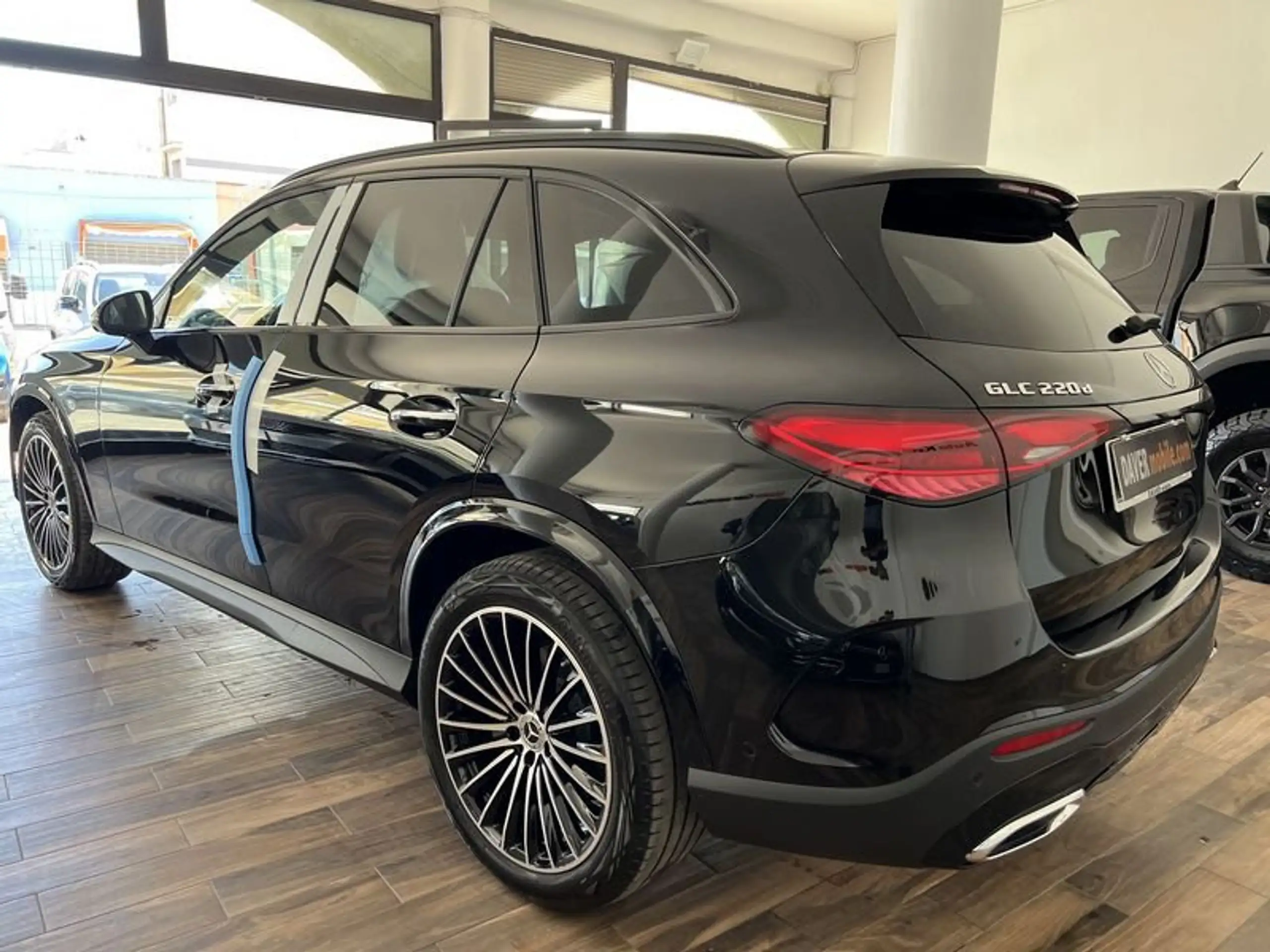 Mercedes-Benz - GLC 220