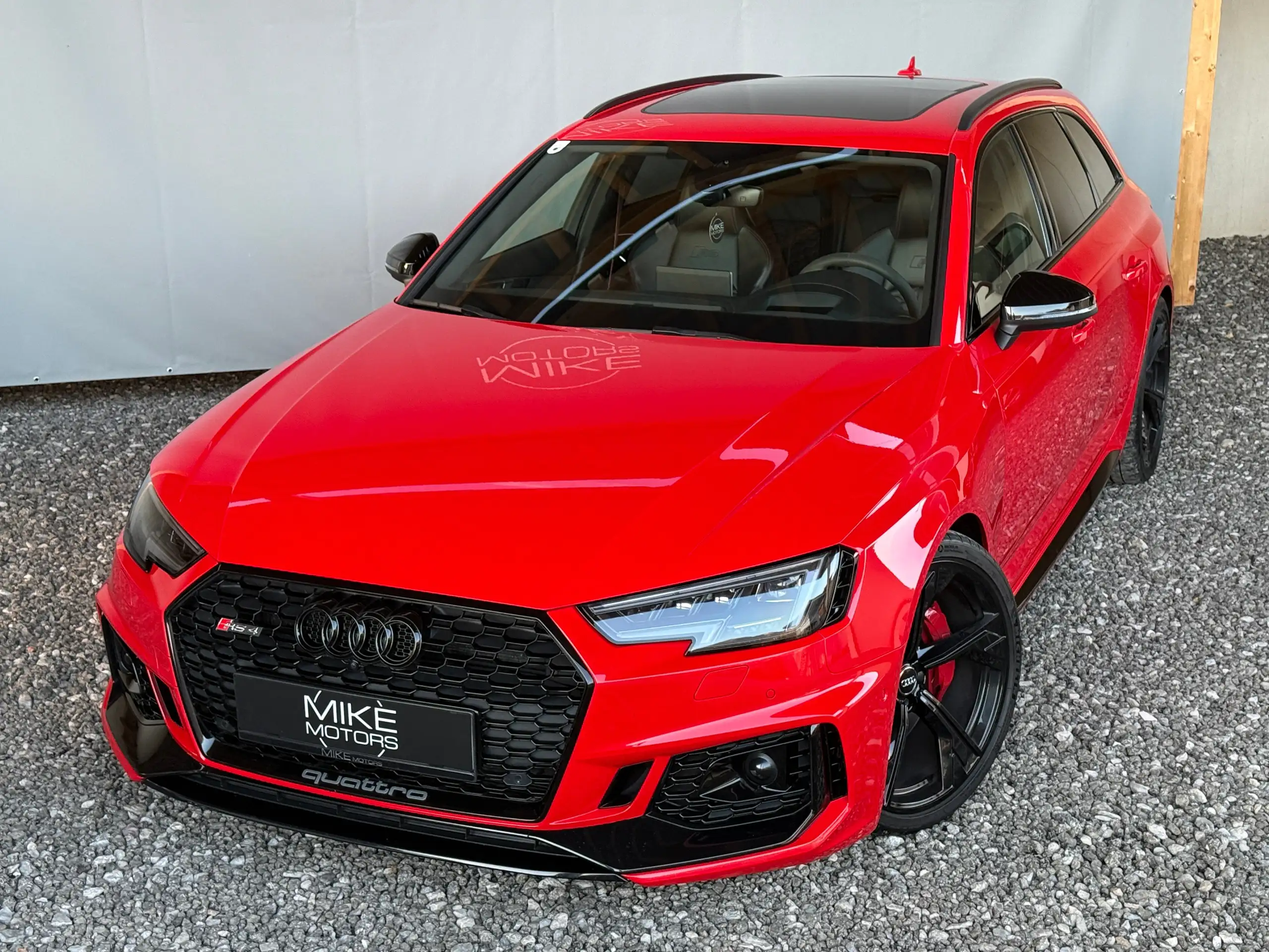 Audi - RS4