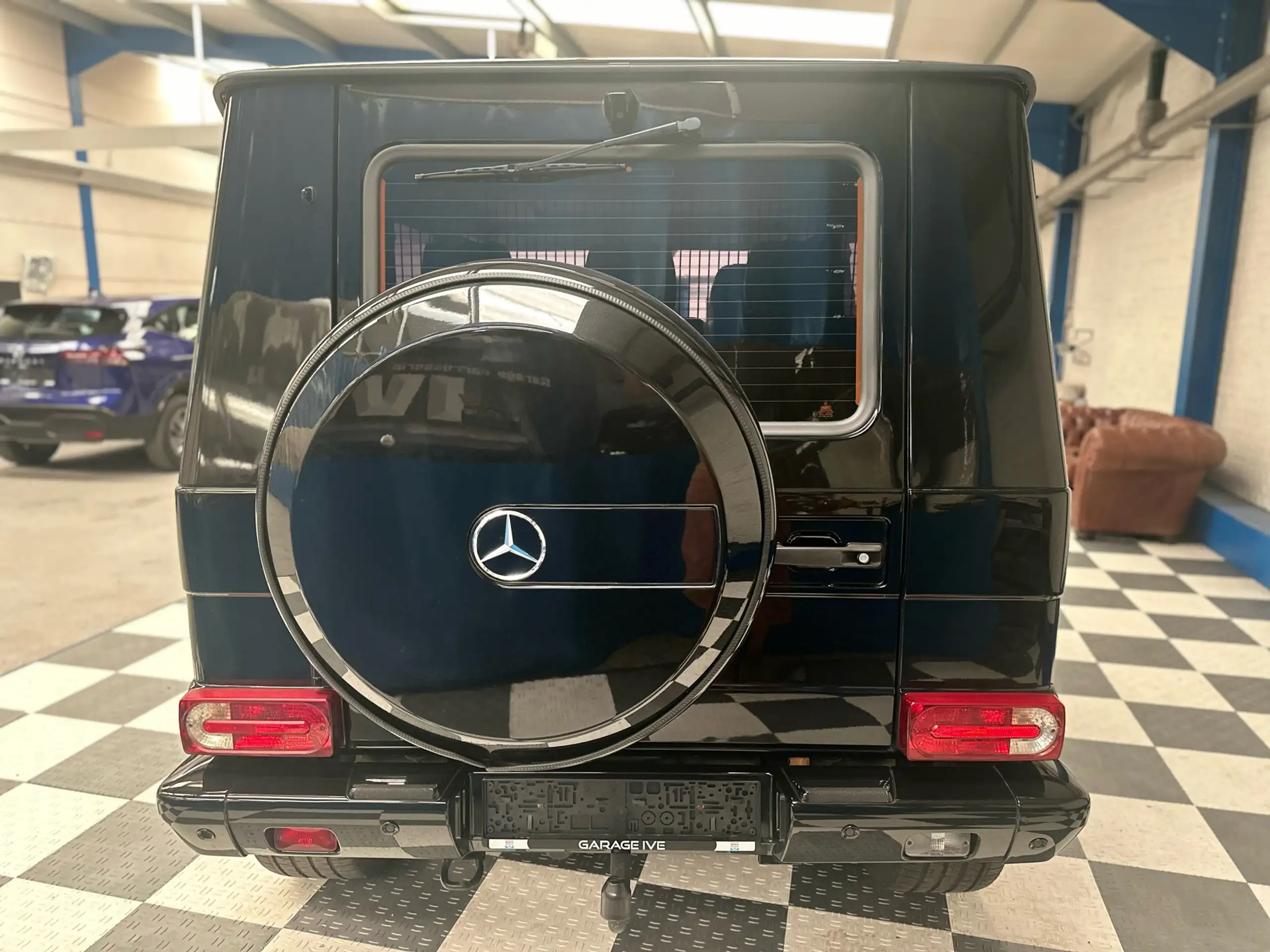 Mercedes-Benz - G 350