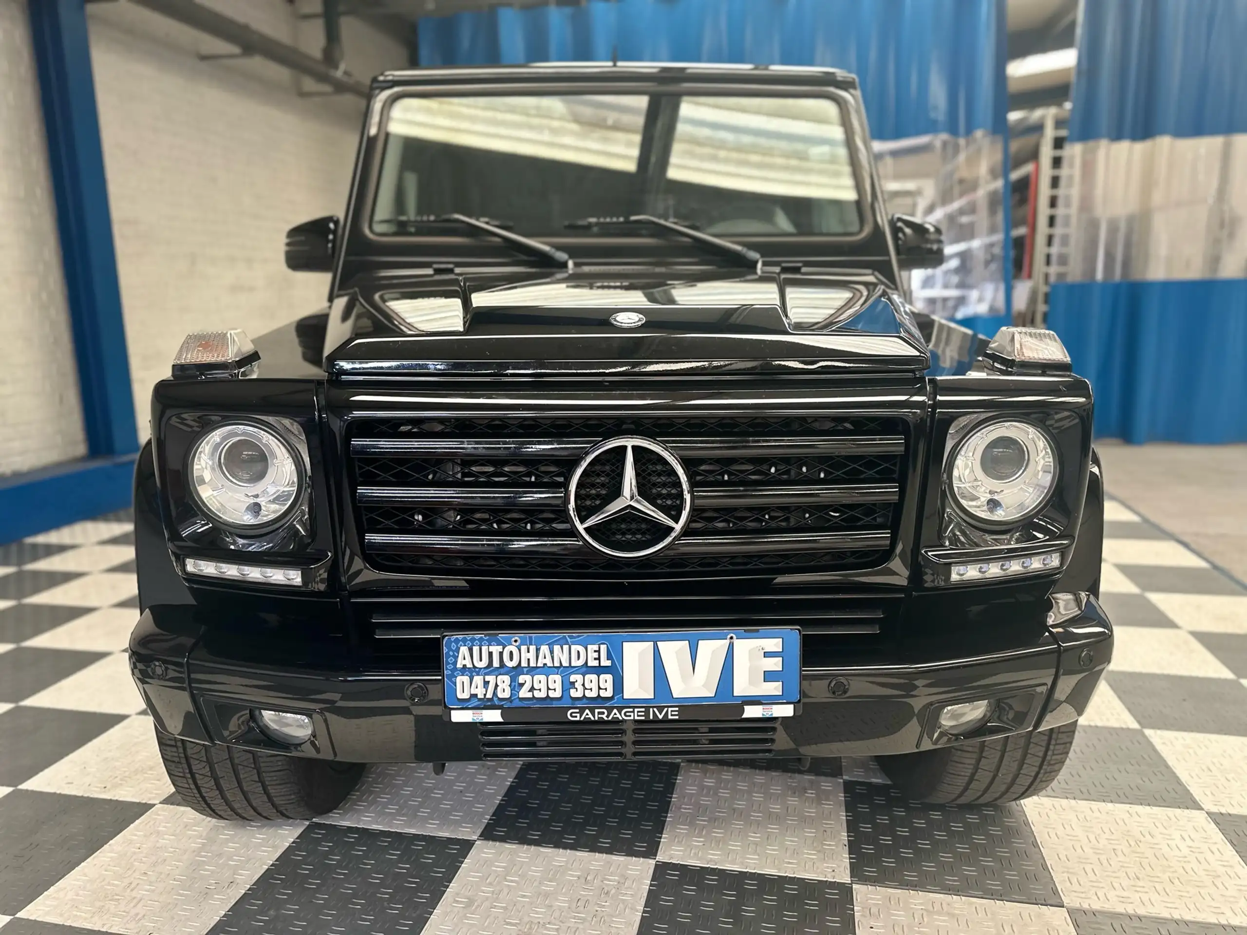 Mercedes-Benz - G 350