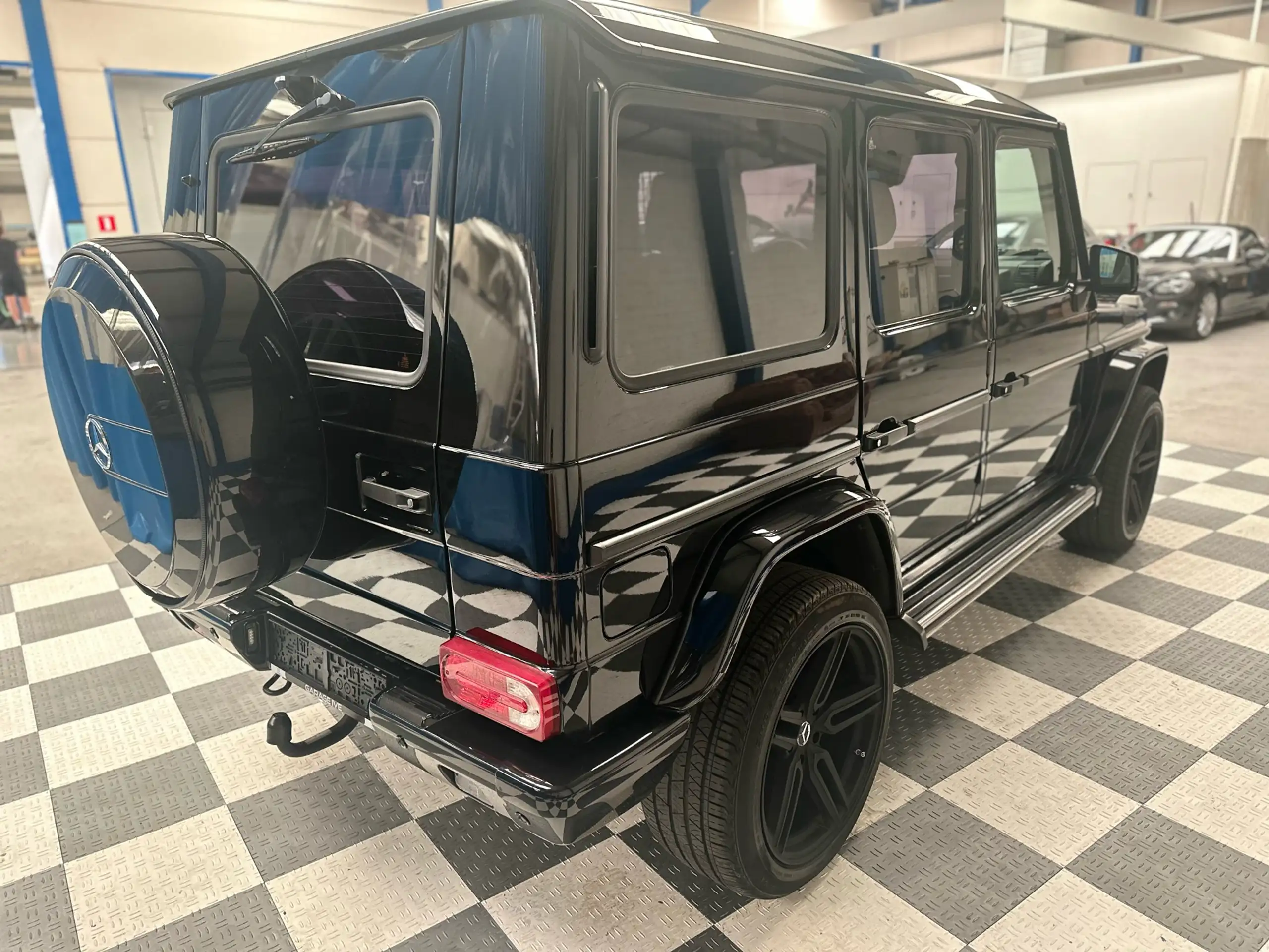 Mercedes-Benz - G 350