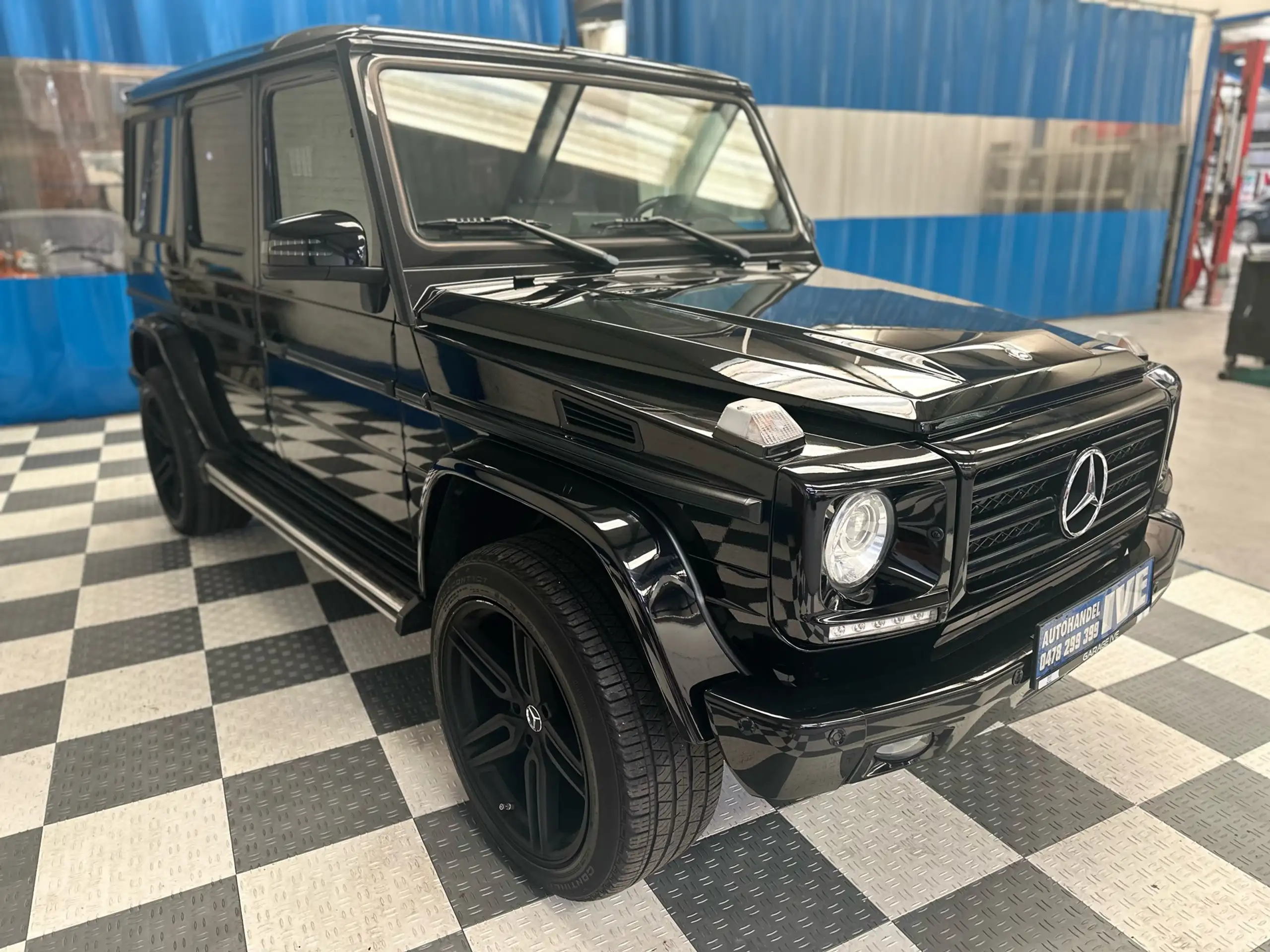 Mercedes-Benz - G 350