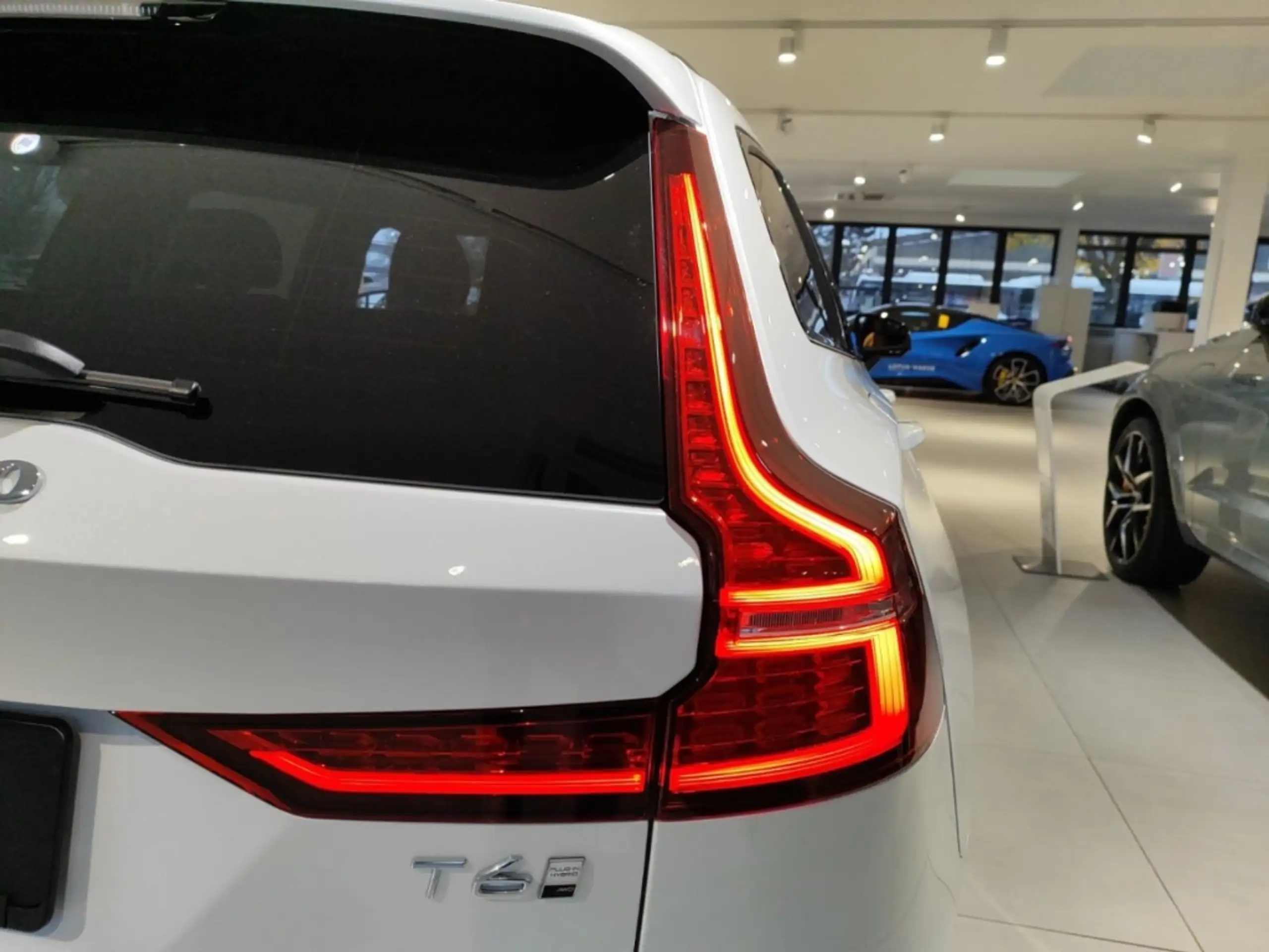 Volvo - V60