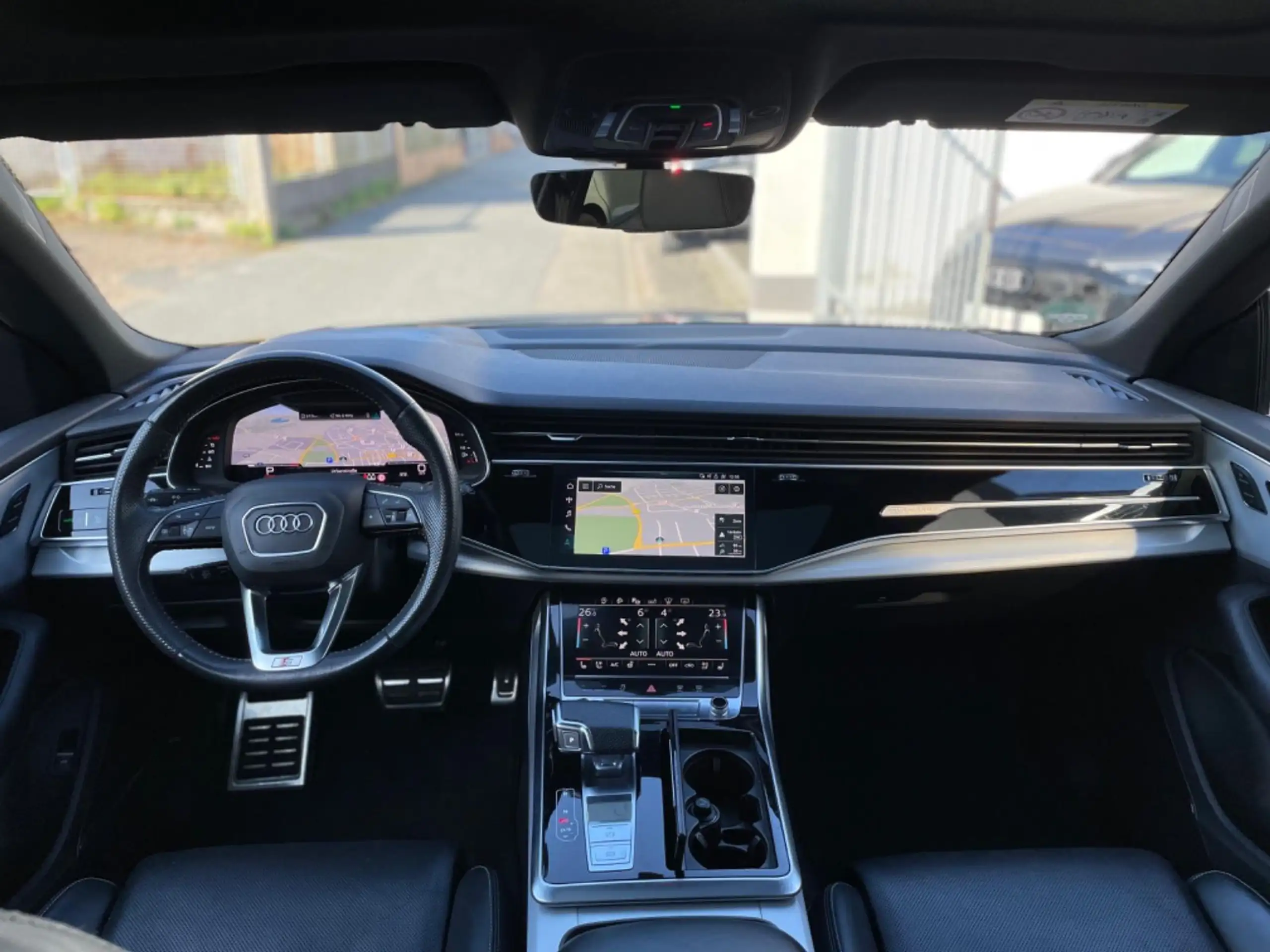 Audi - SQ8