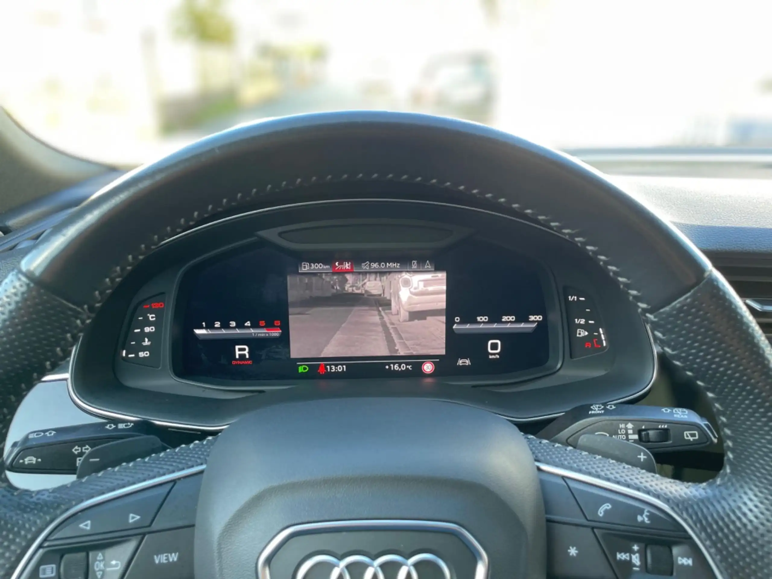 Audi - SQ8