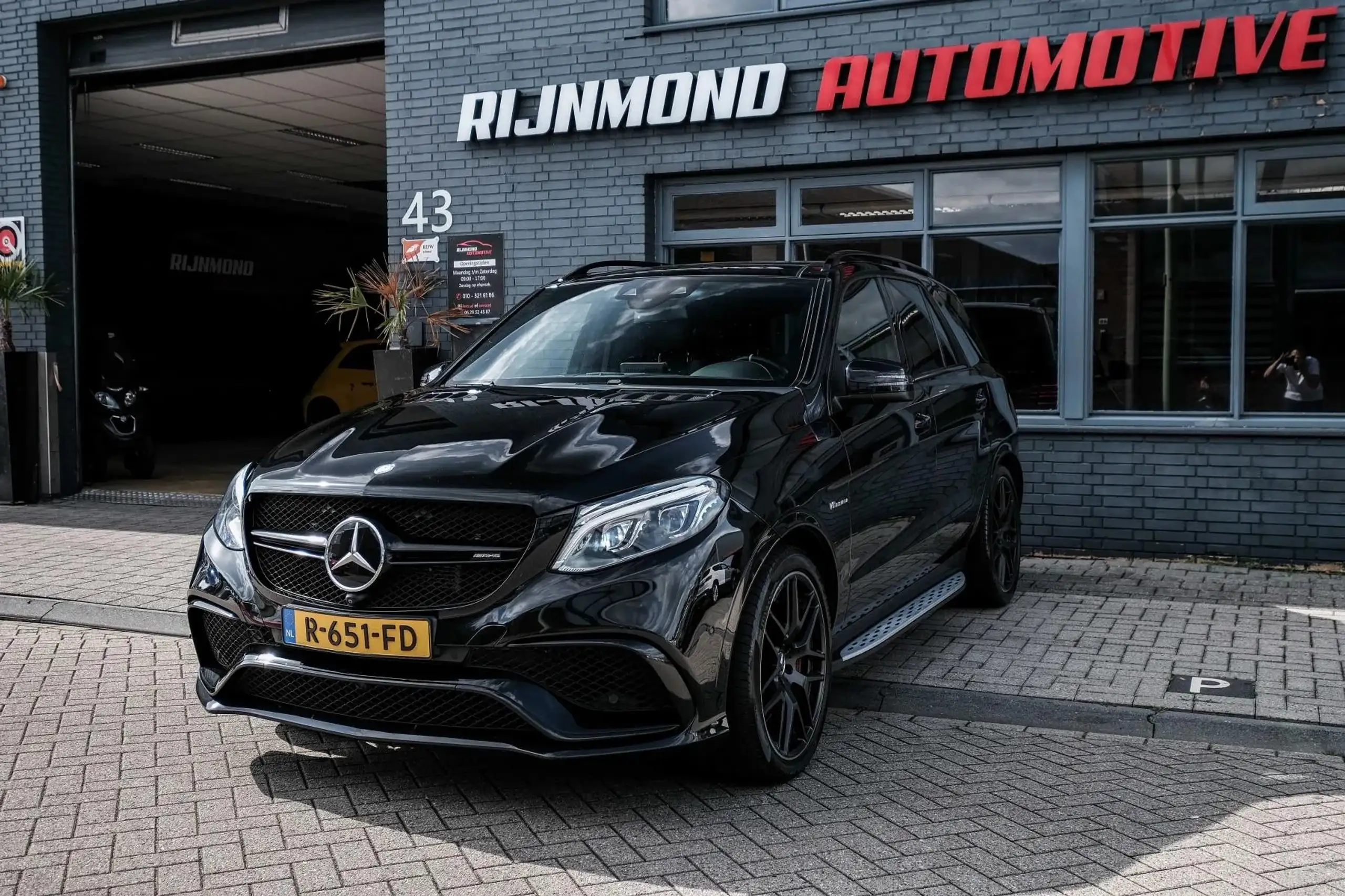 Mercedes-Benz - GLE 63 AMG