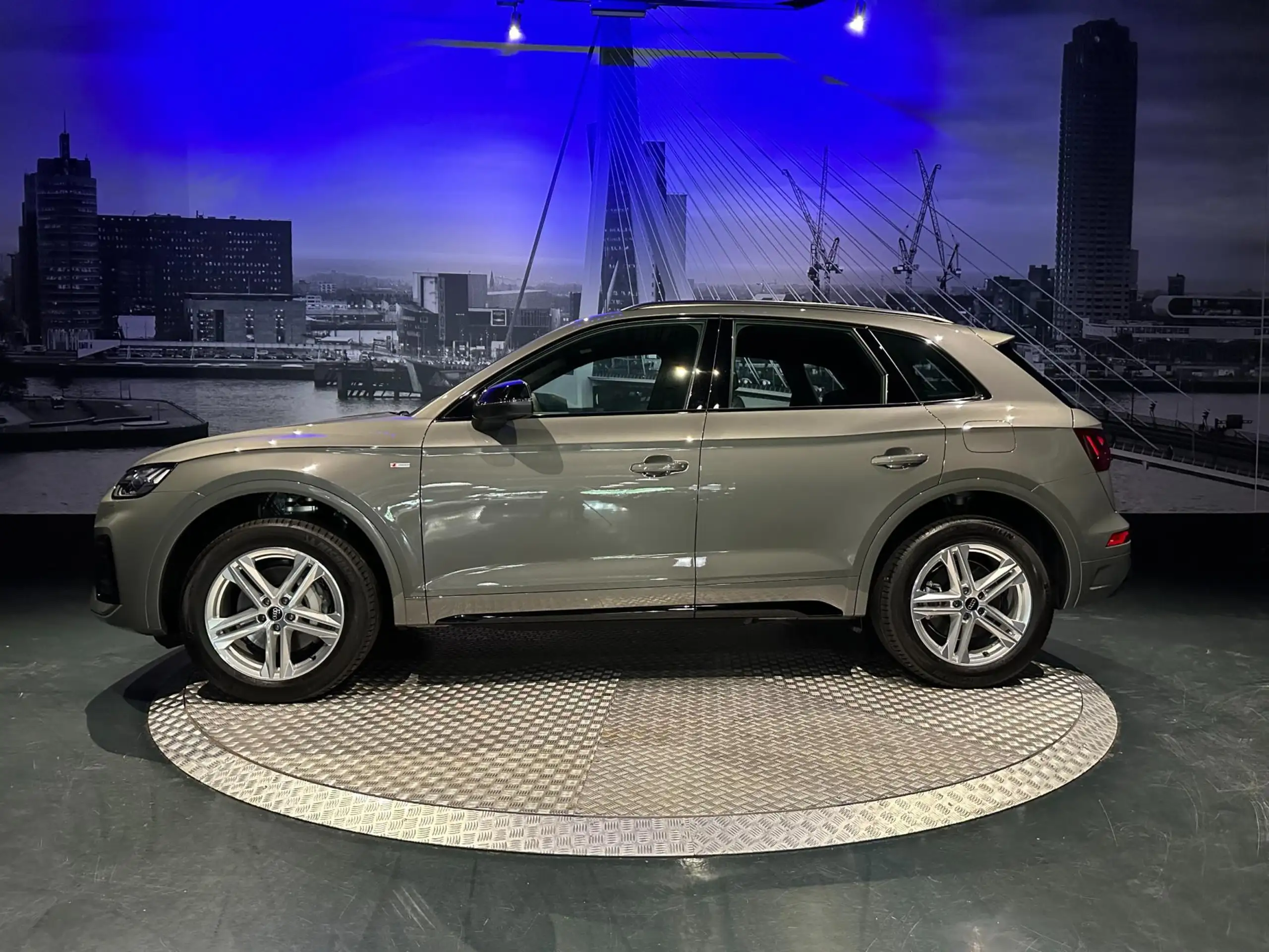 Audi - Q5