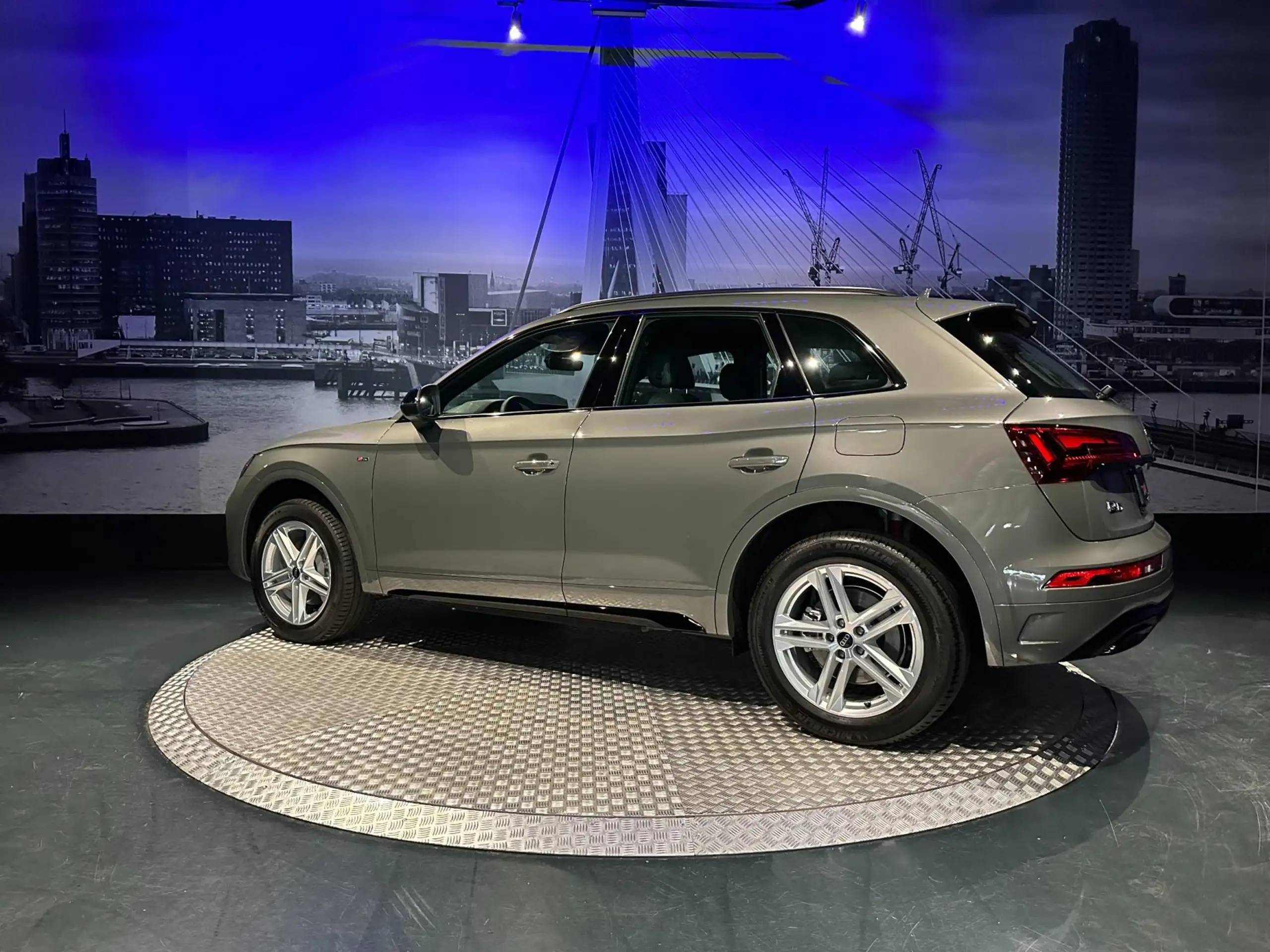 Audi - Q5