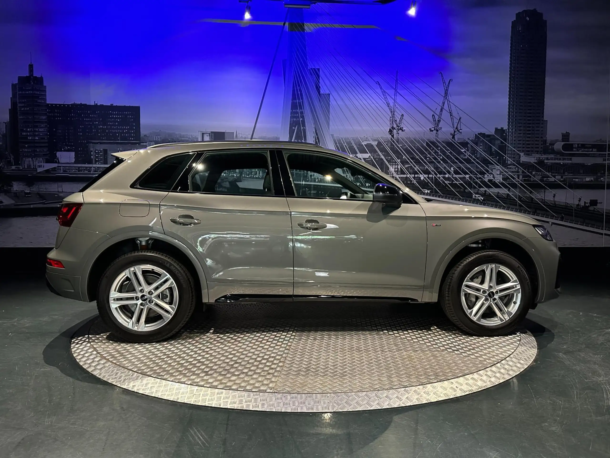 Audi - Q5