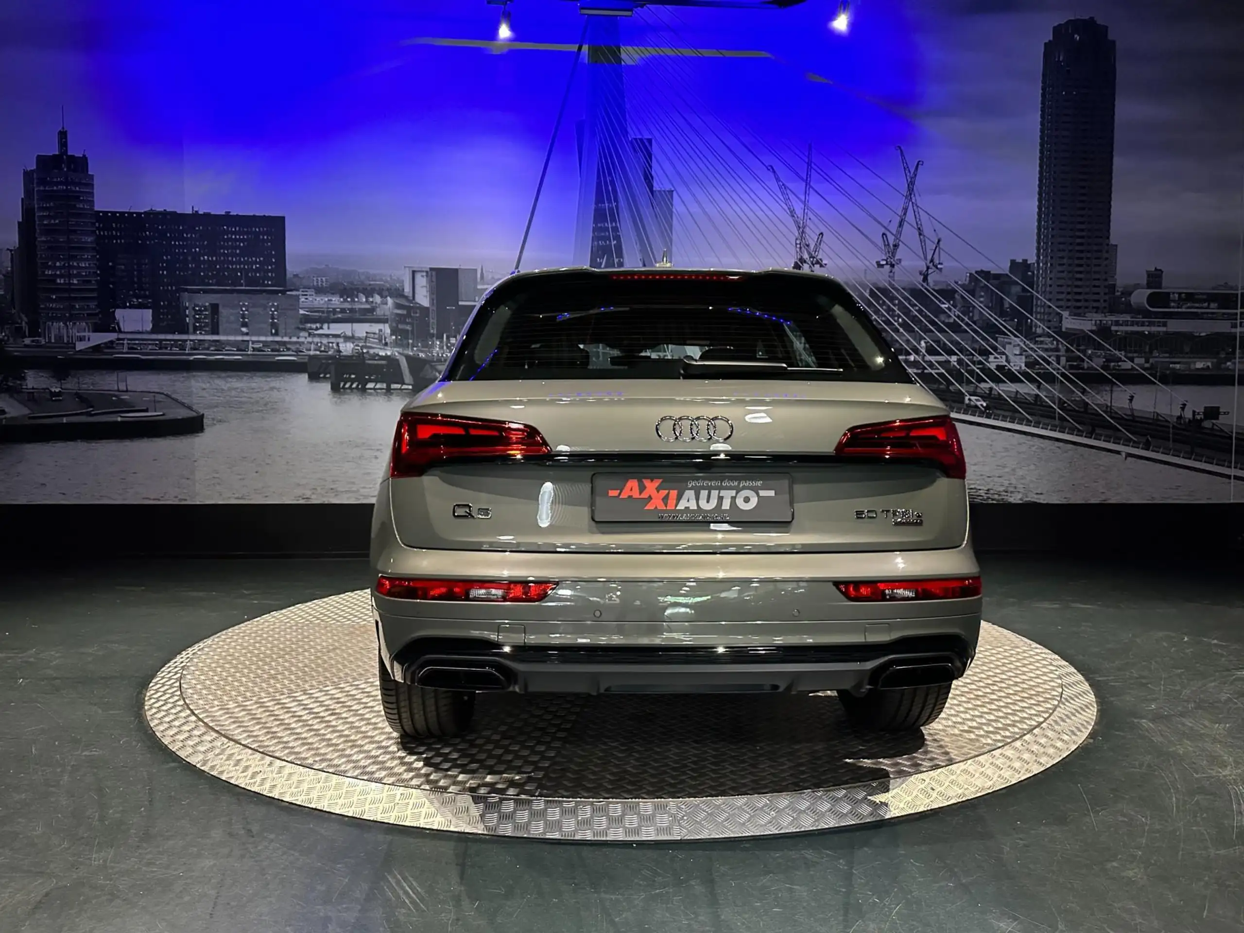 Audi - Q5