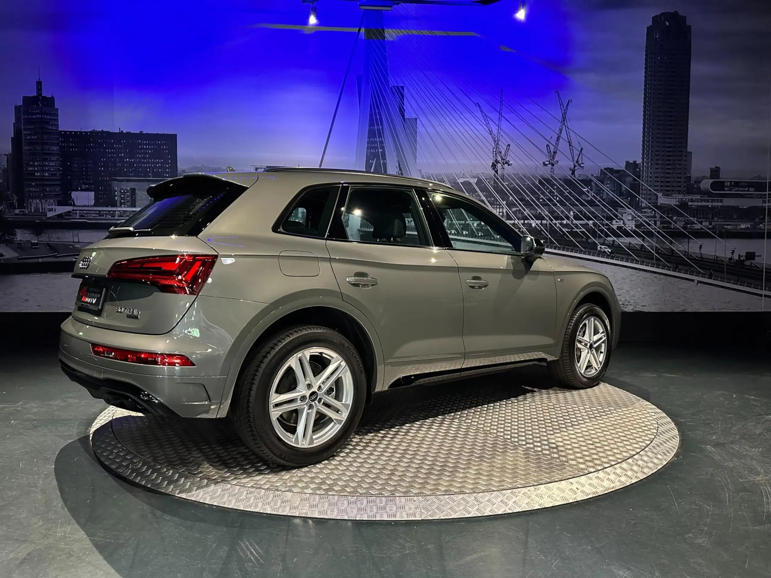 Audi - Q5