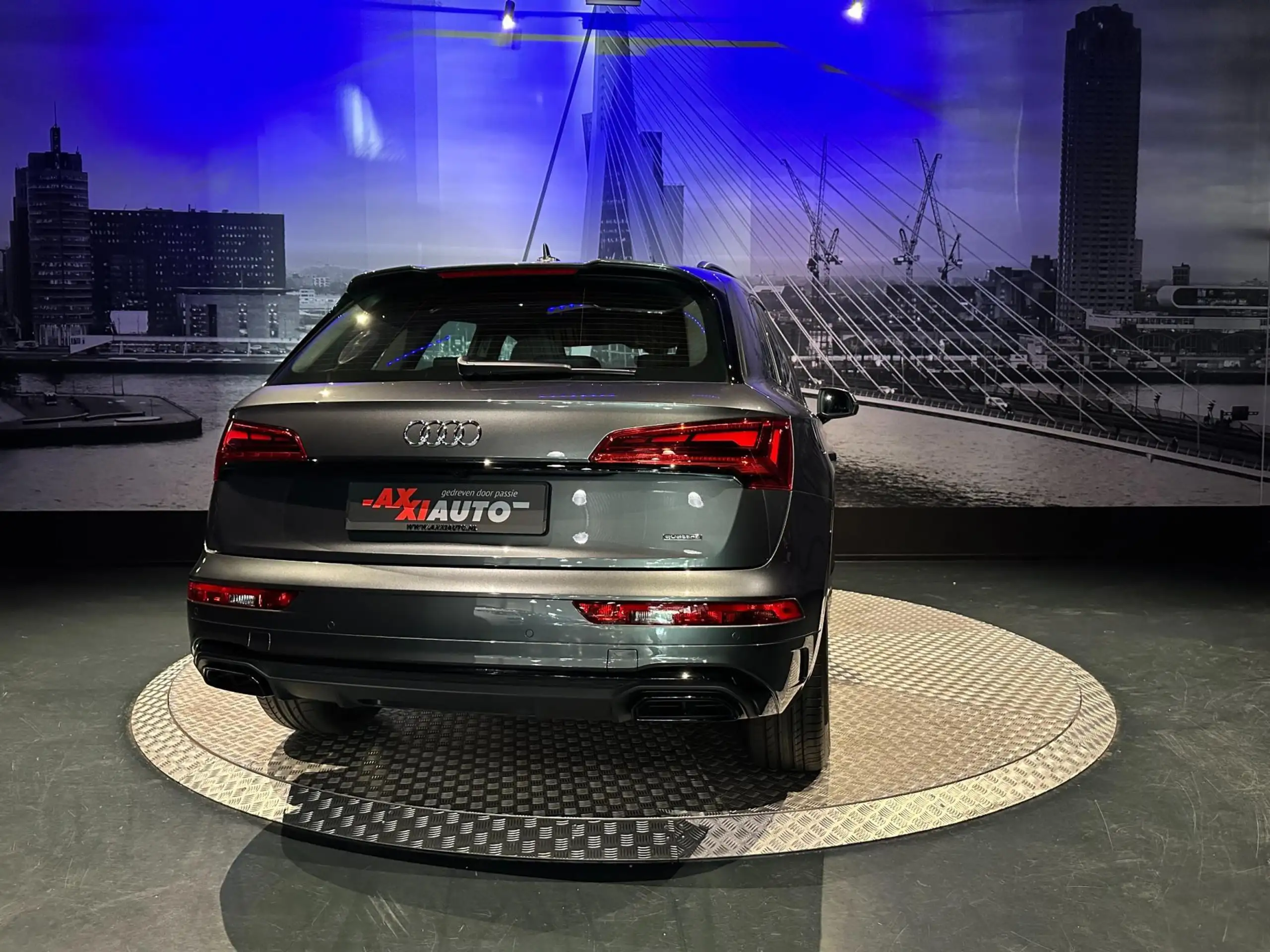 Audi - Q5