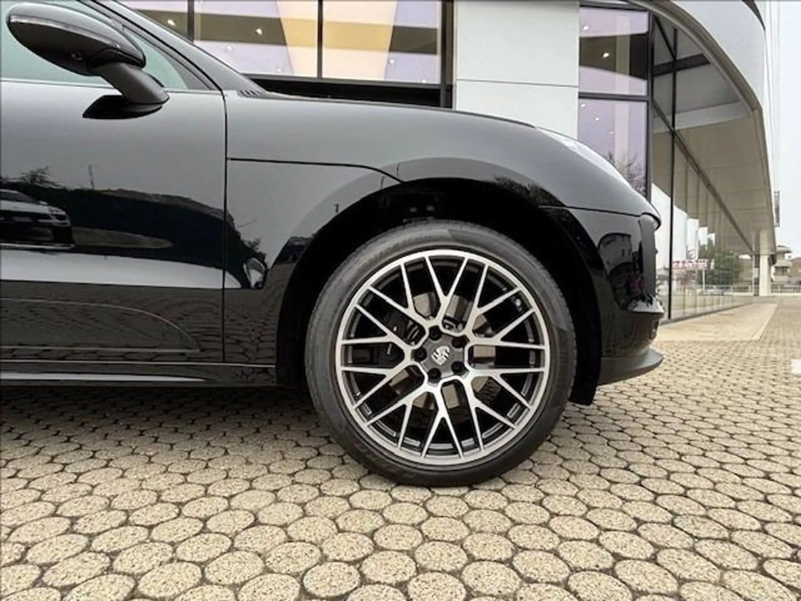 Porsche - Macan