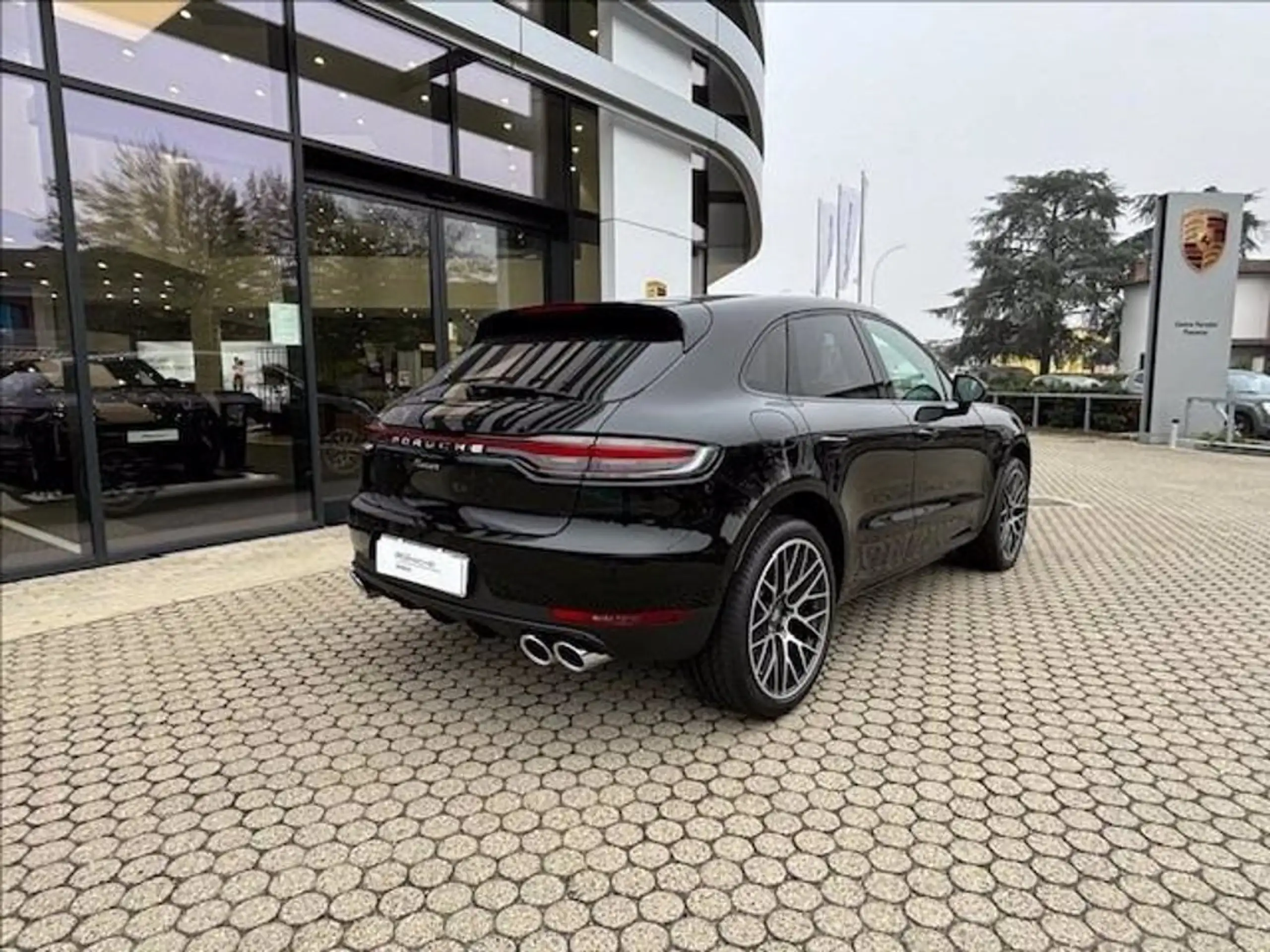 Porsche - Macan