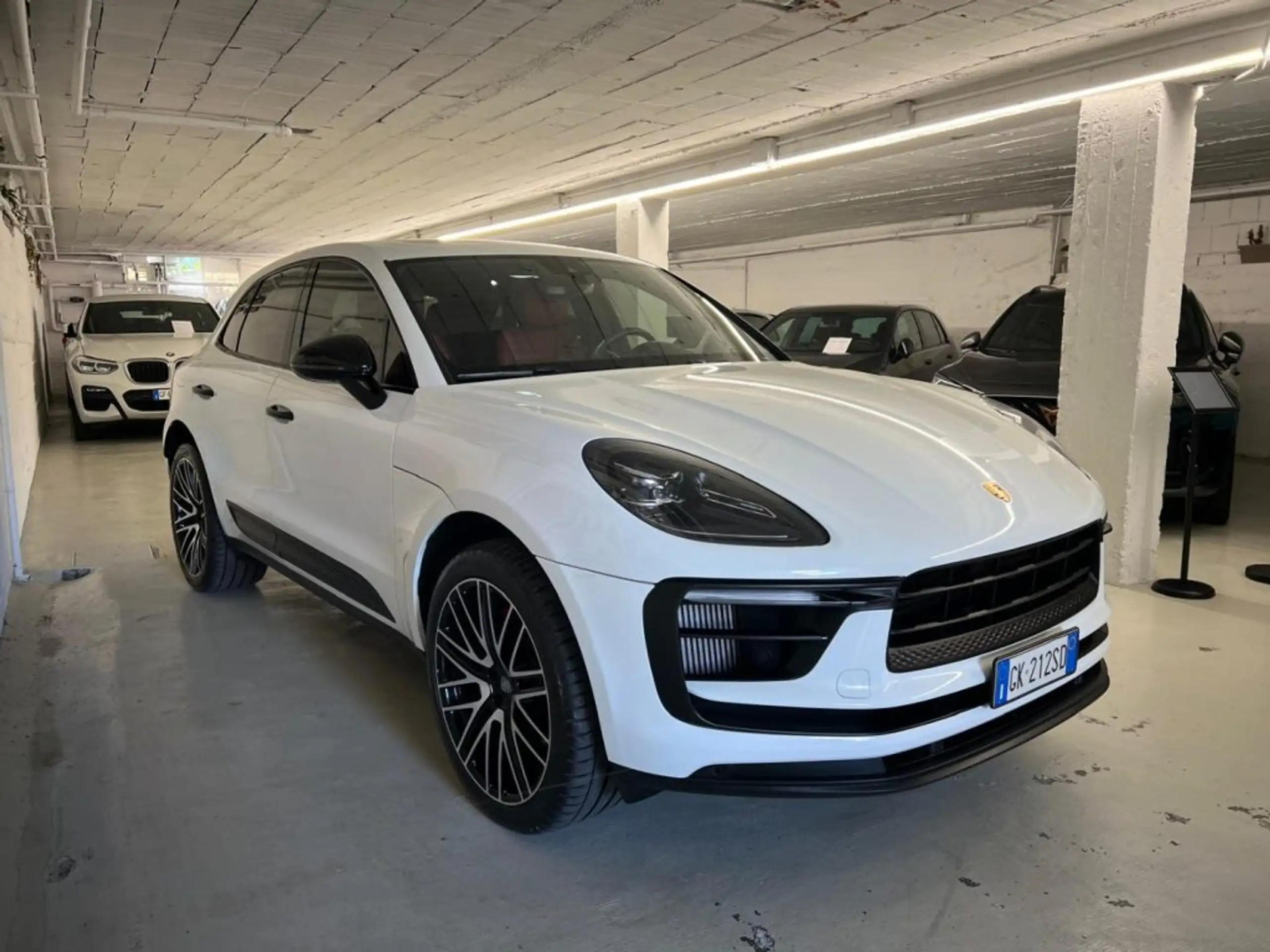 Porsche - Macan