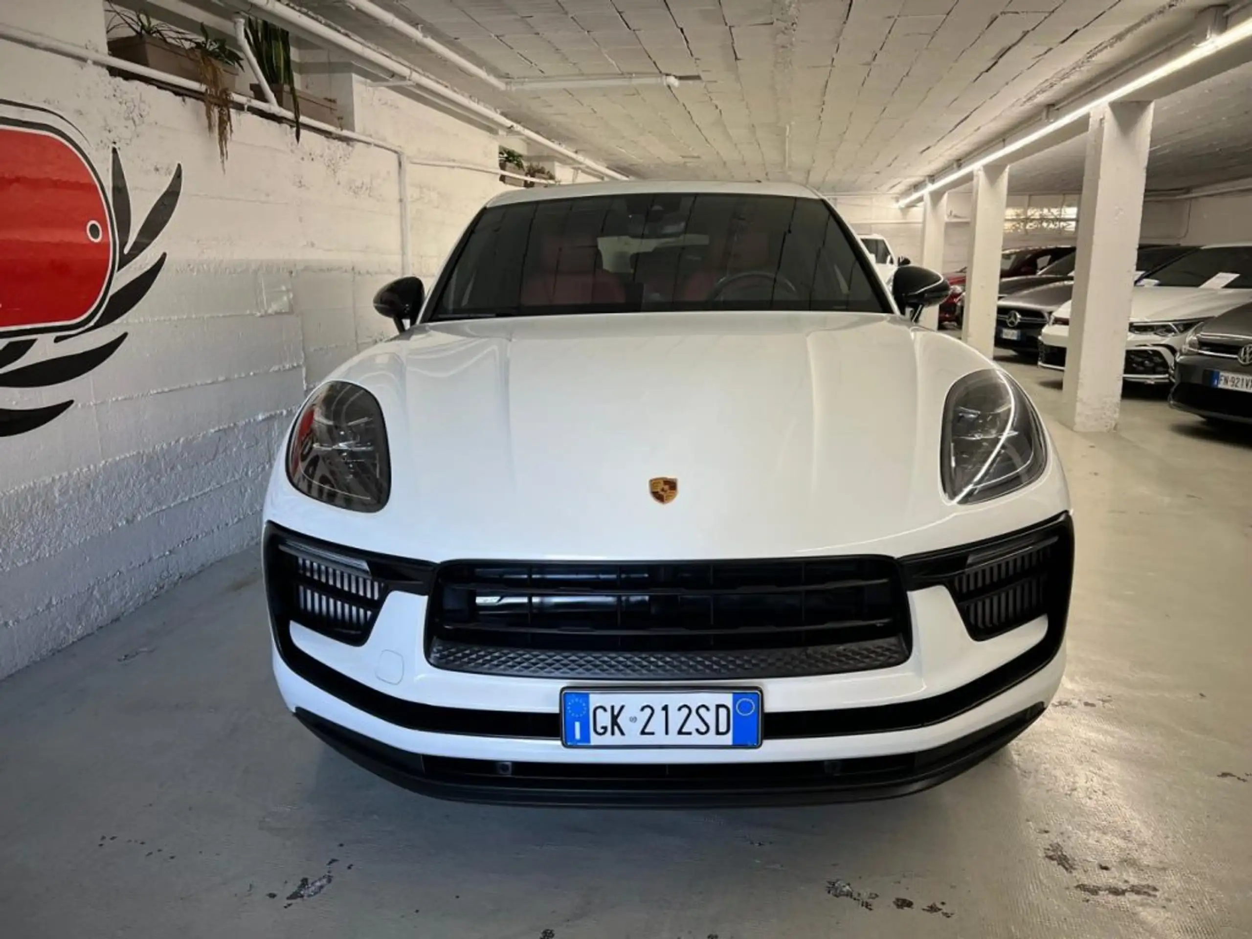 Porsche - Macan