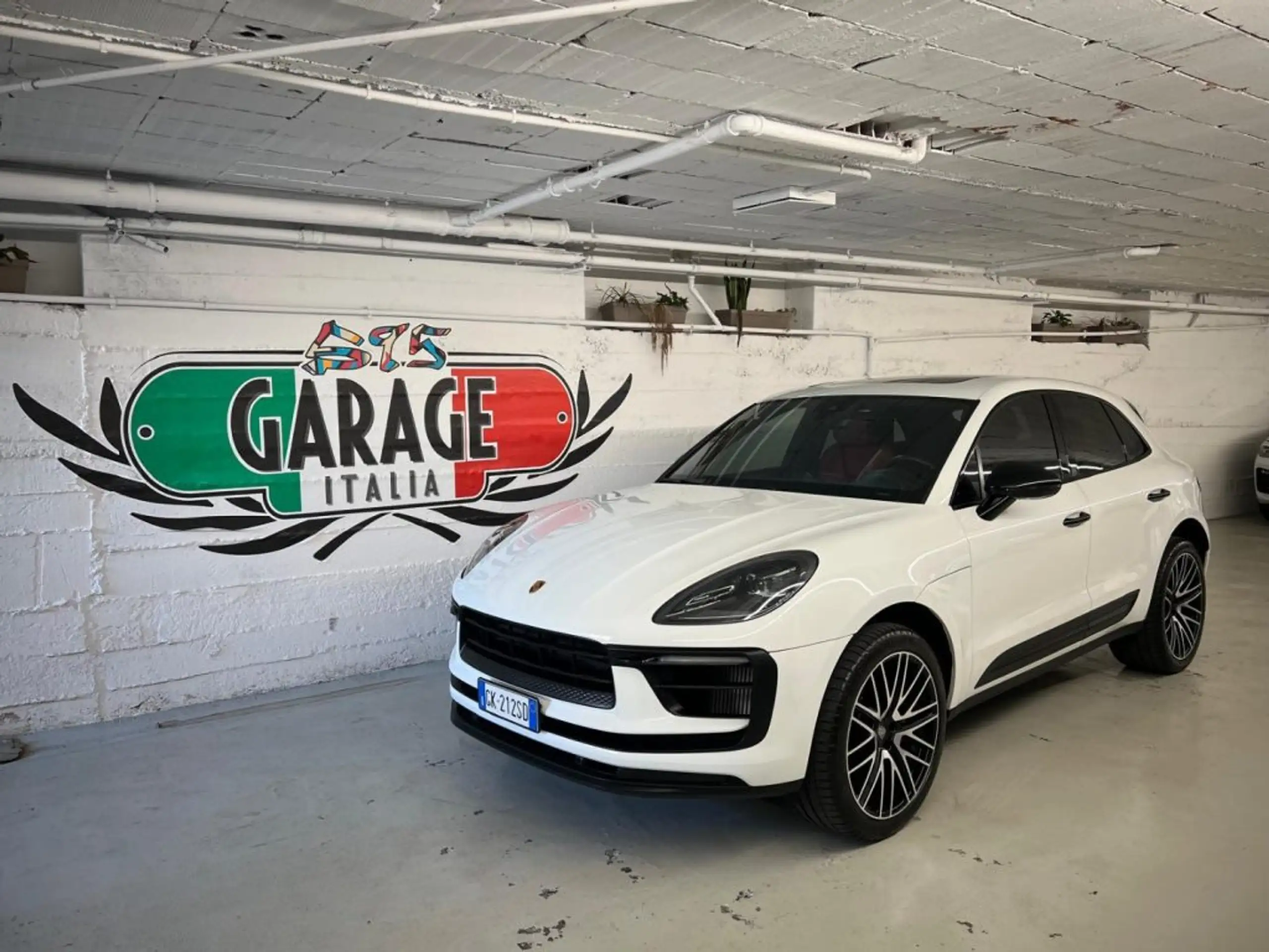 Porsche - Macan