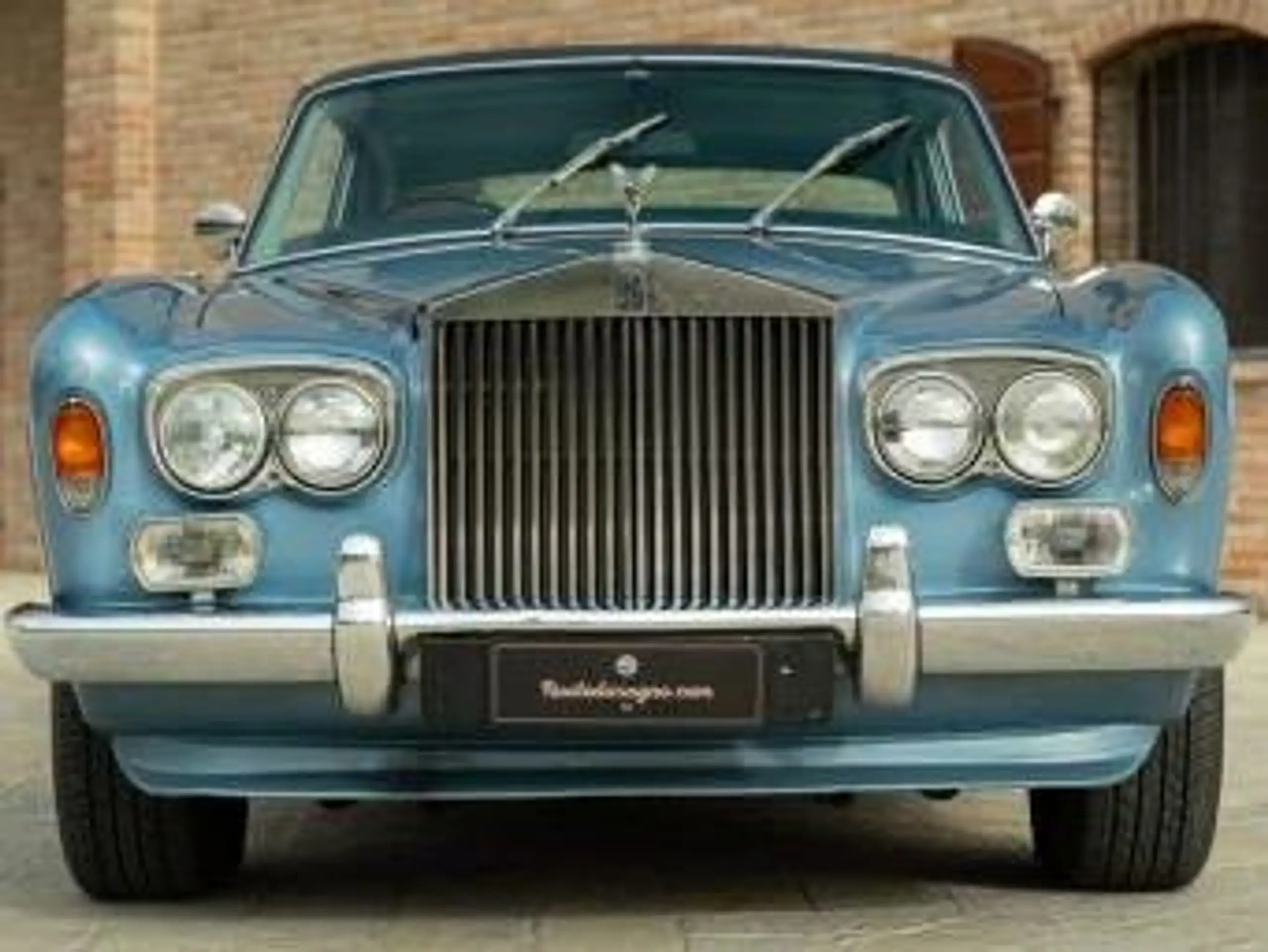 Rolls-Royce - Corniche