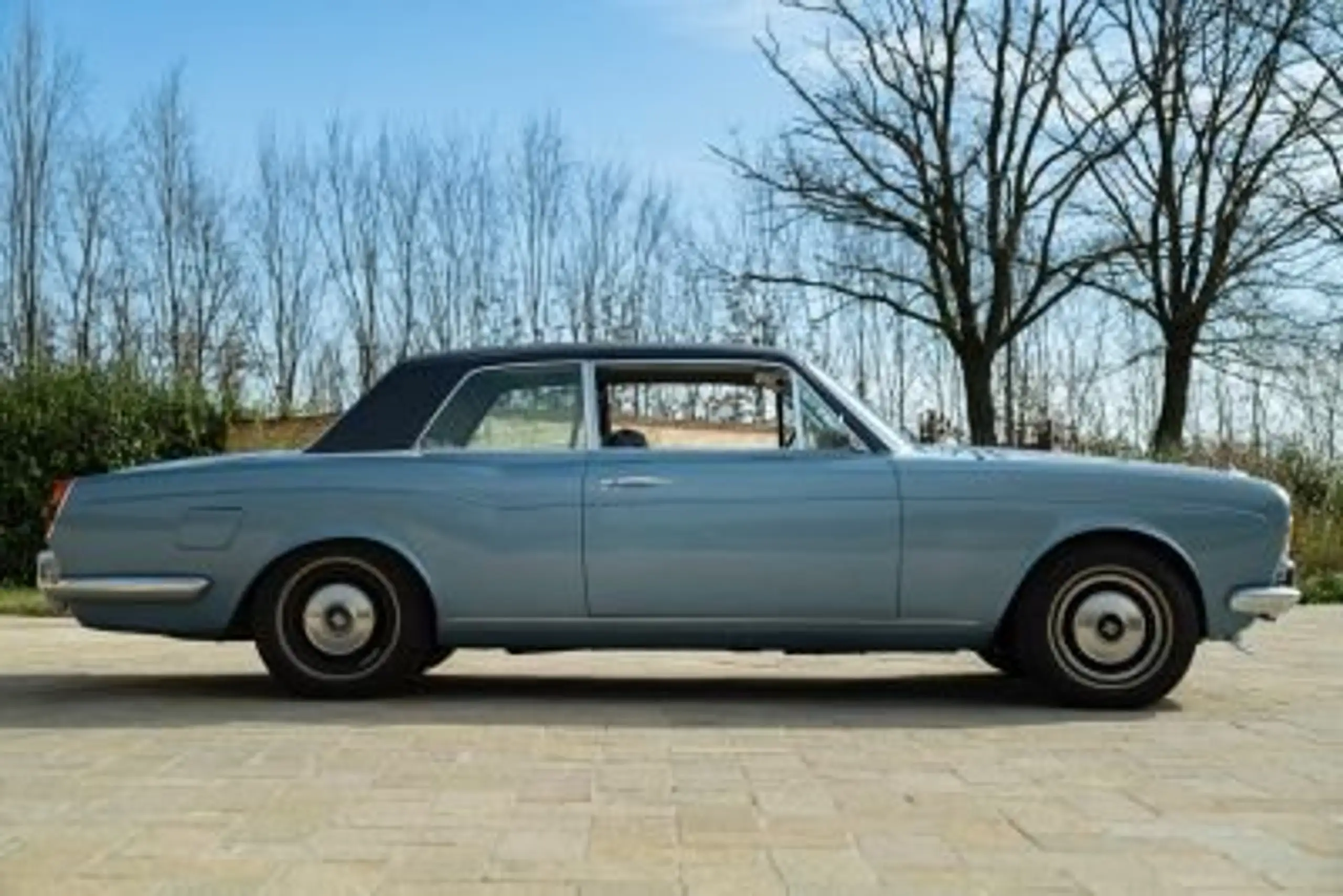 Rolls-Royce - Corniche