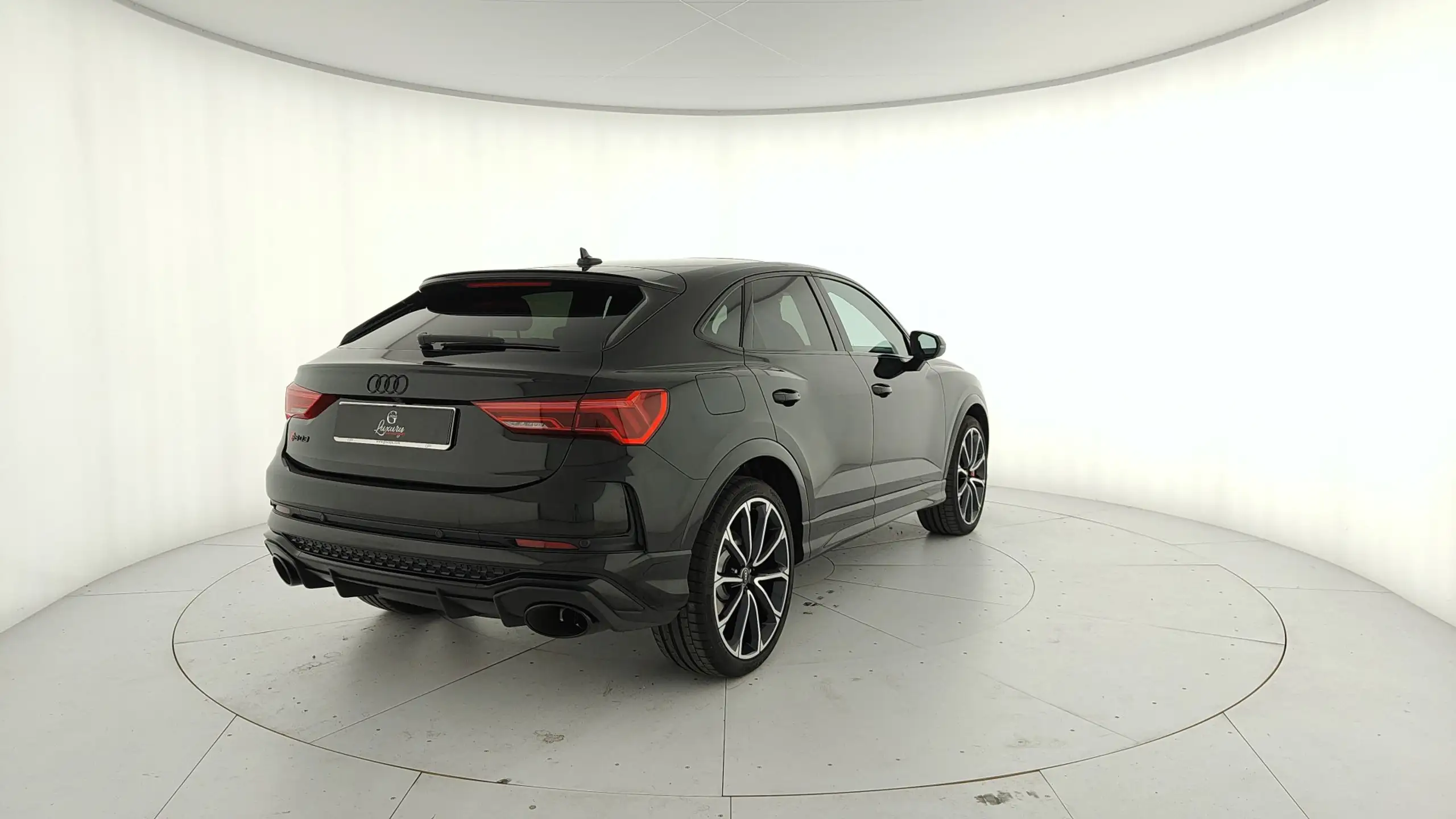 Audi - RS Q3