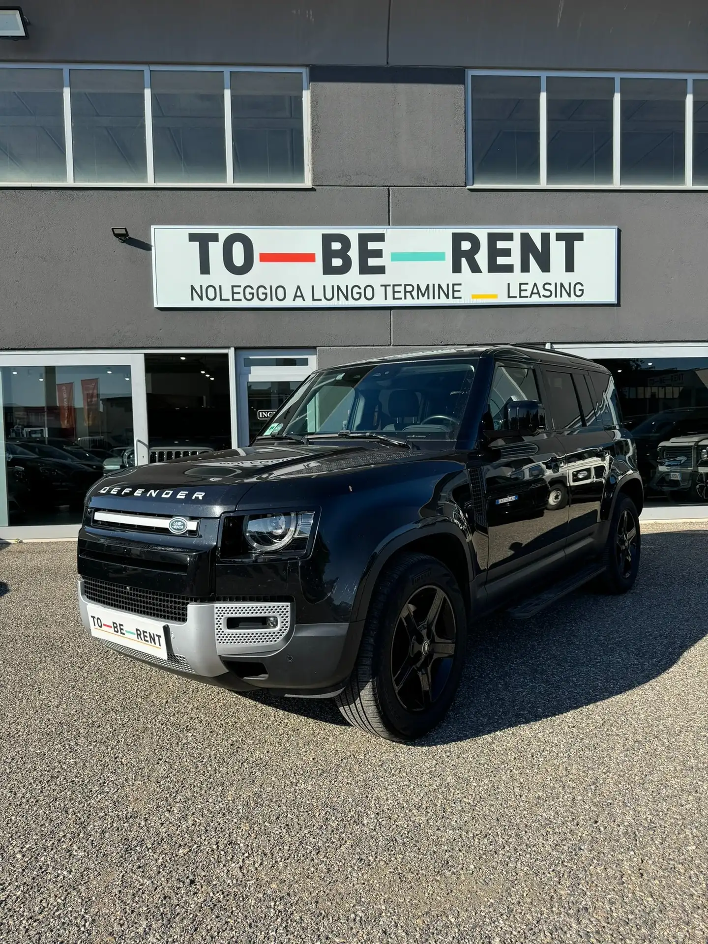 Land Rover - Defender