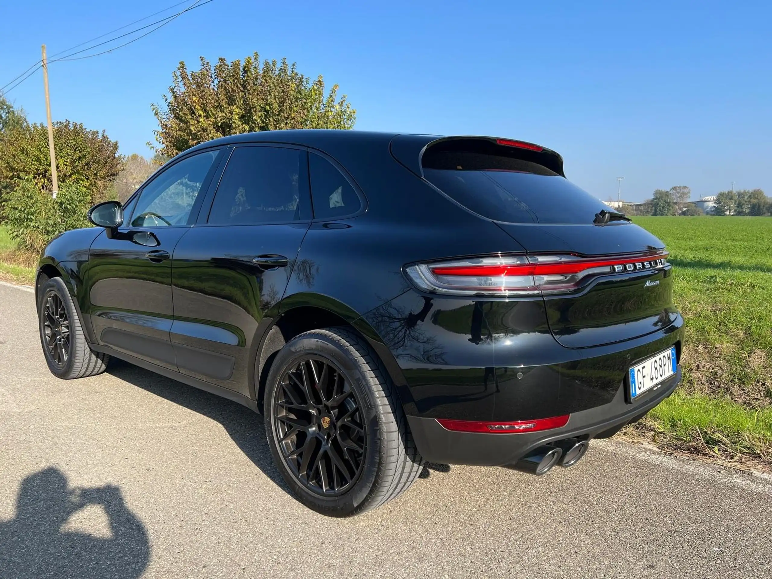 Porsche - Macan