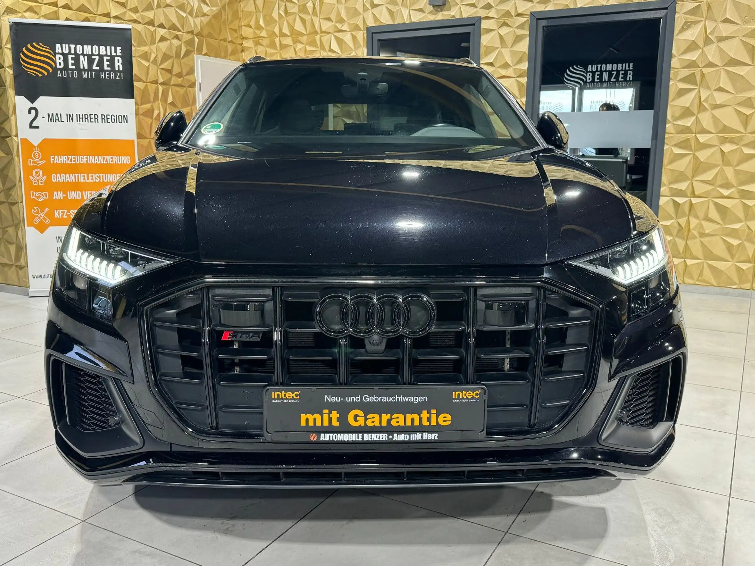 Audi - SQ8