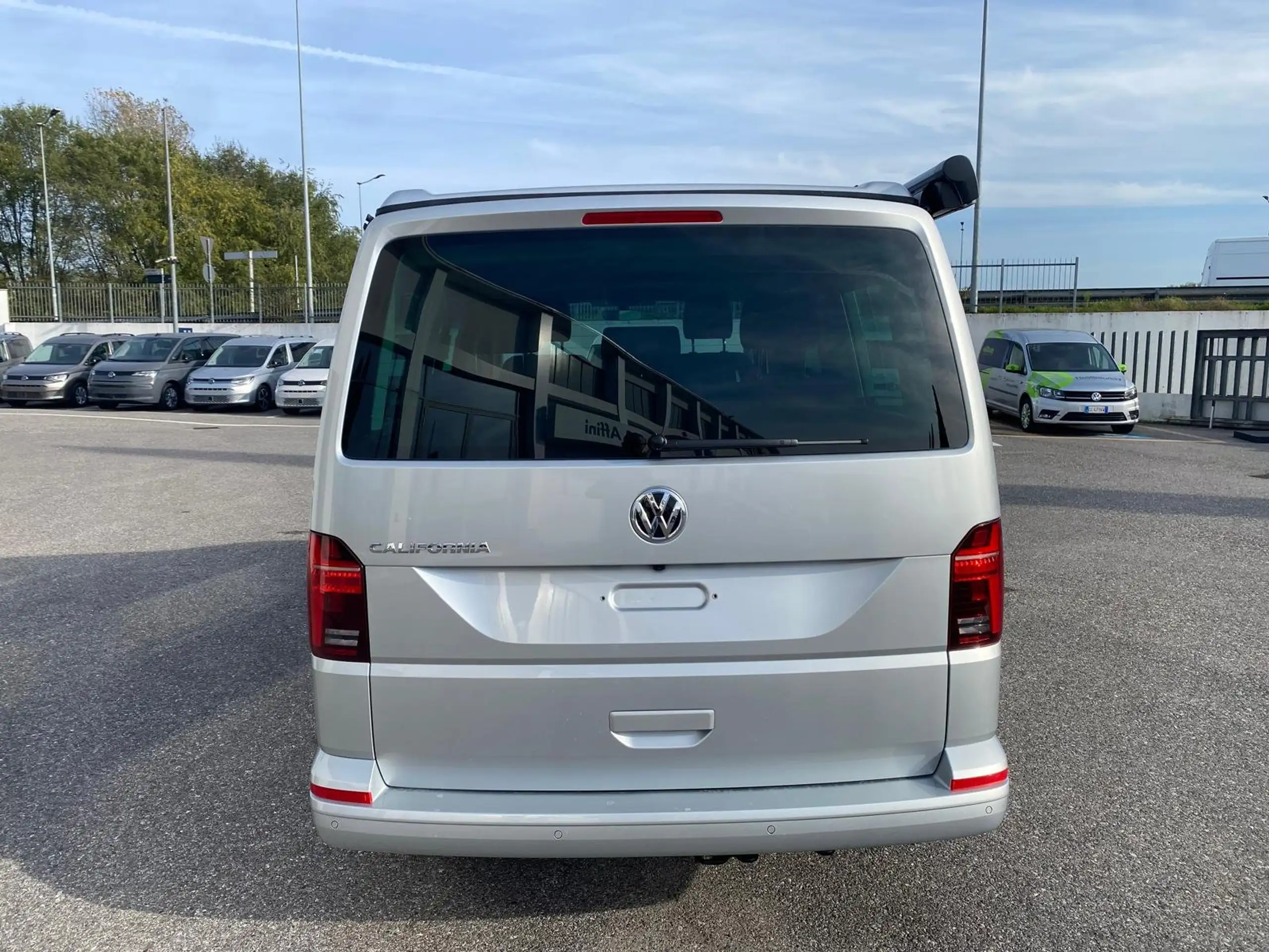 Volkswagen - T6.1 California