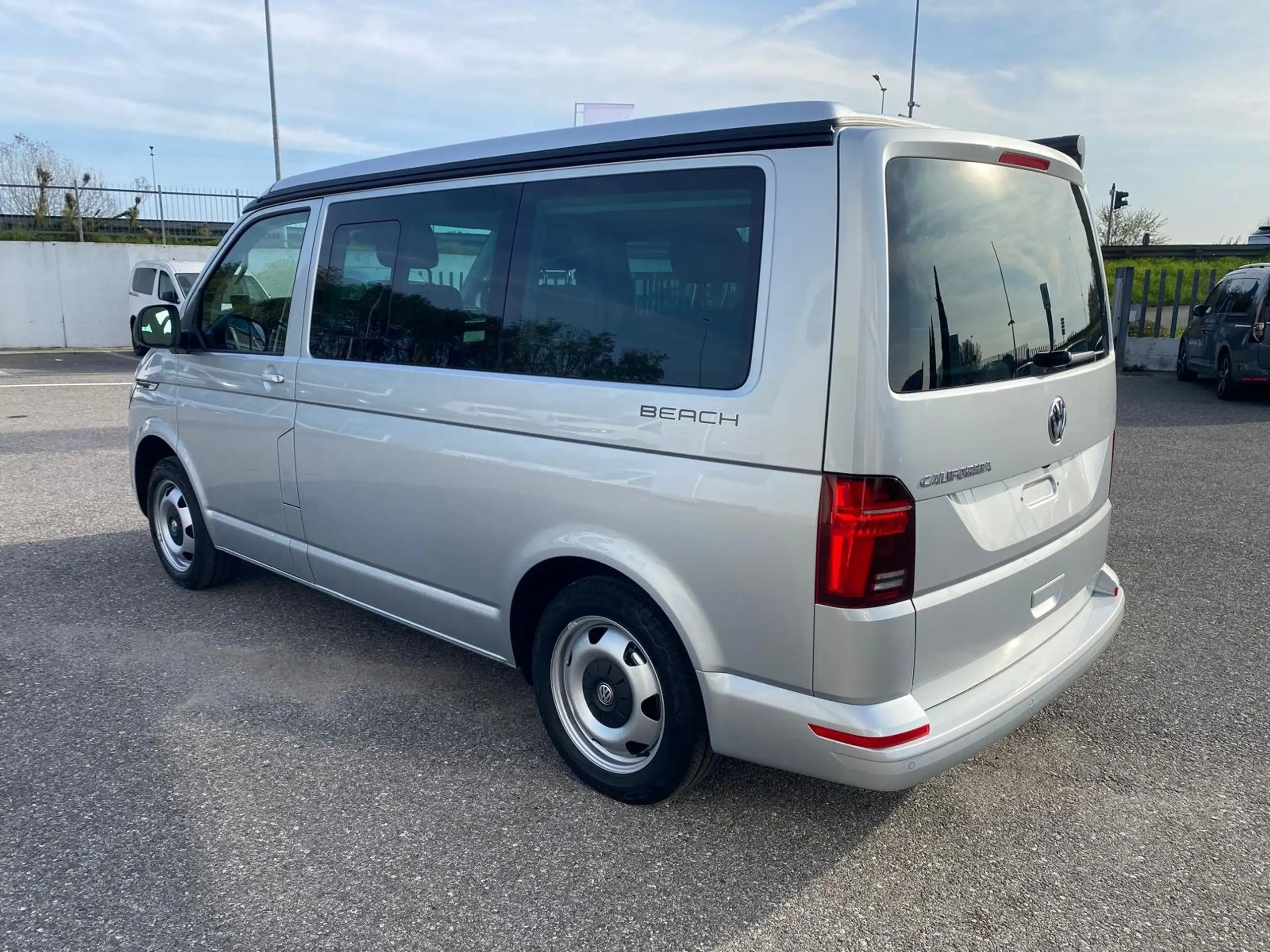 Volkswagen - T6.1 California