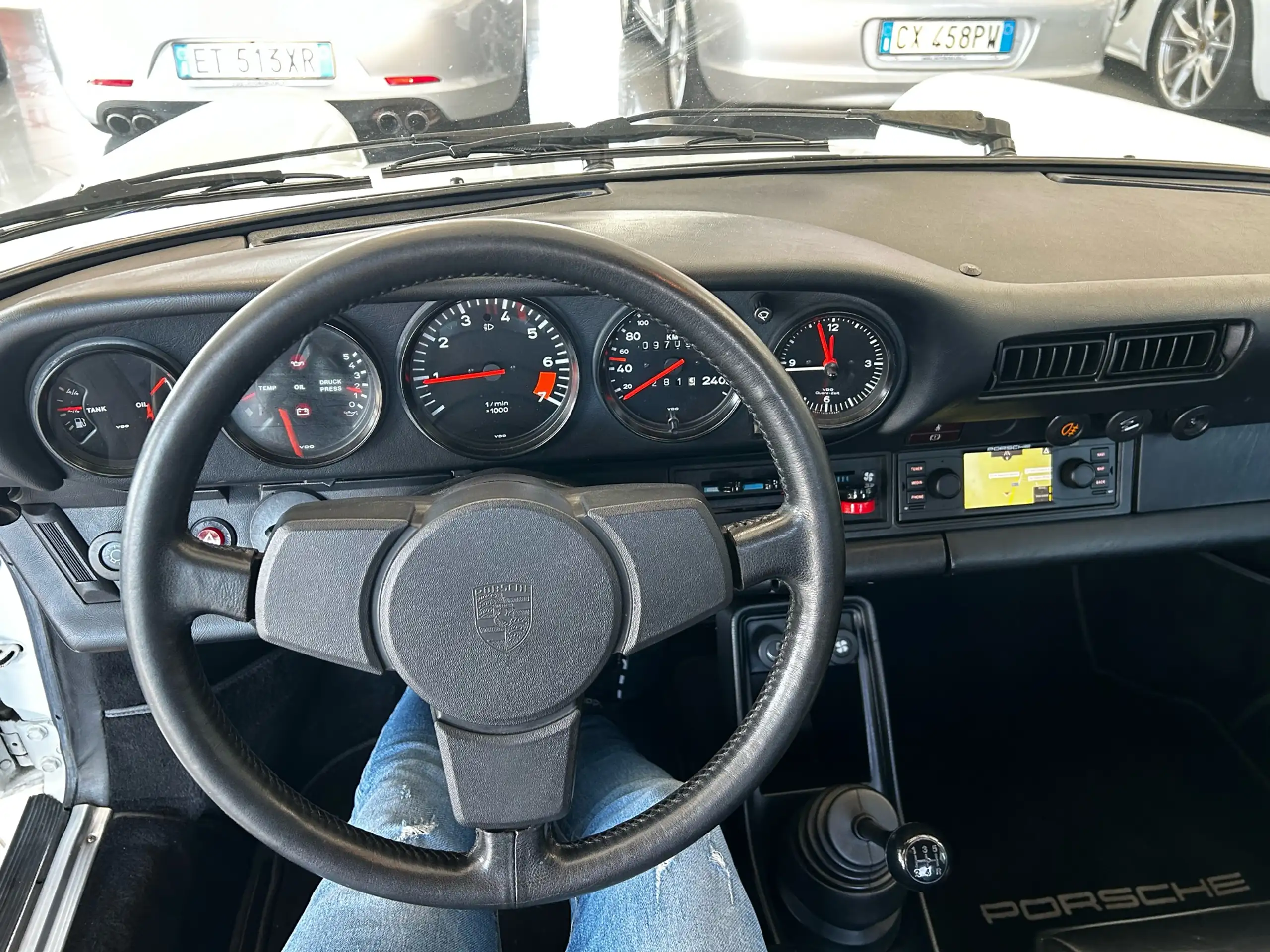 Porsche - 930