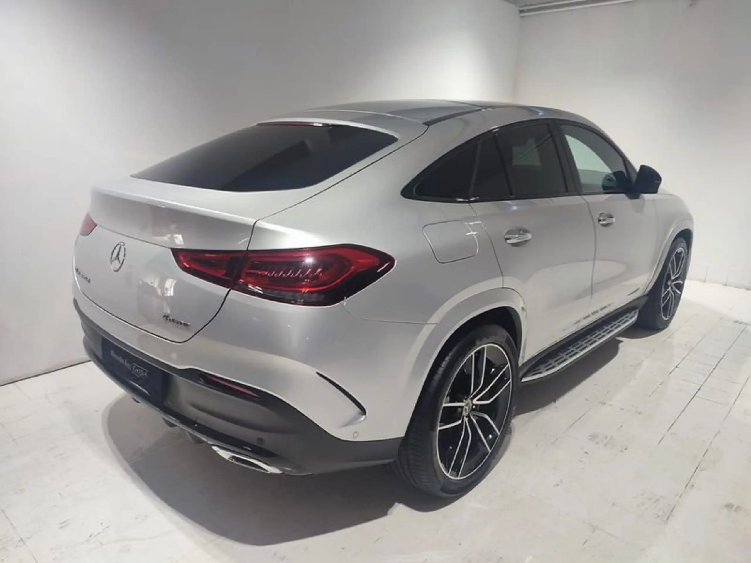 Mercedes-Benz - GLE 350