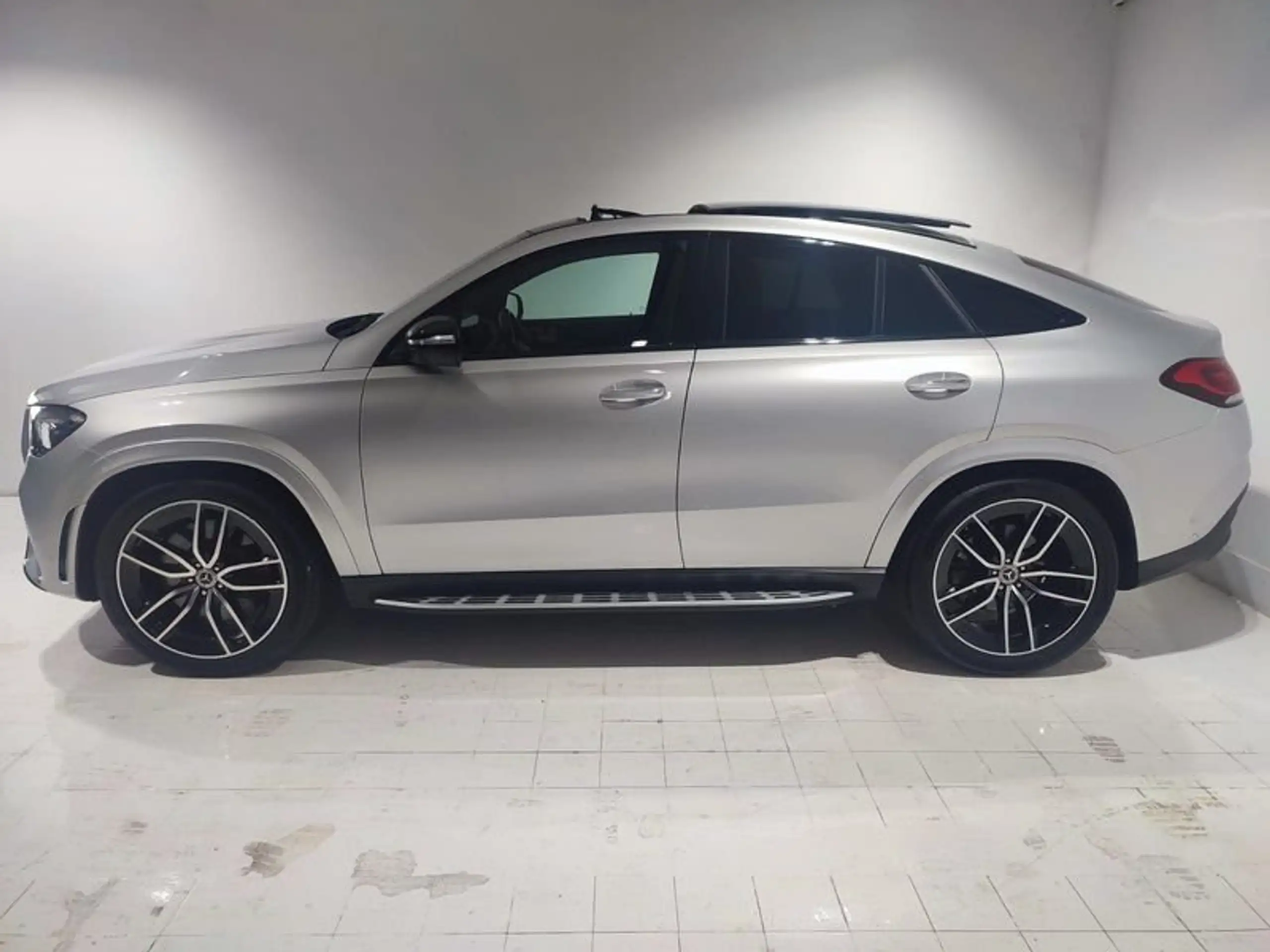 Mercedes-Benz - GLE 350