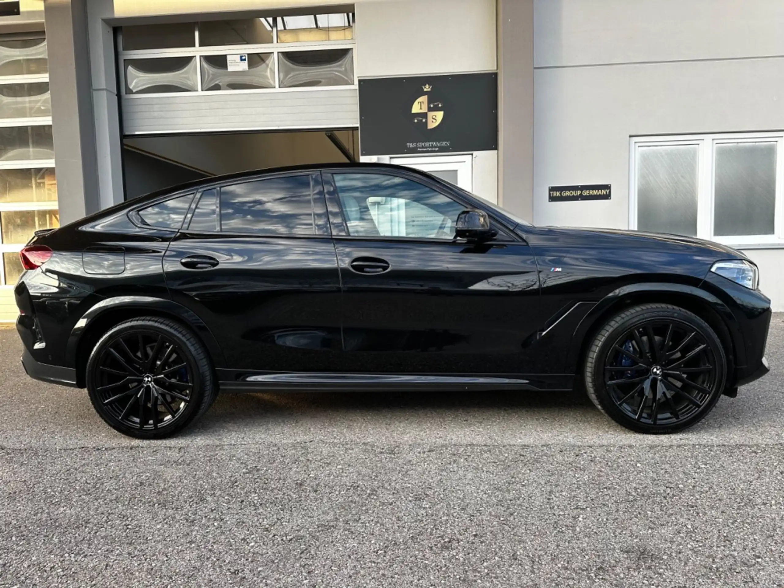 BMW - X6