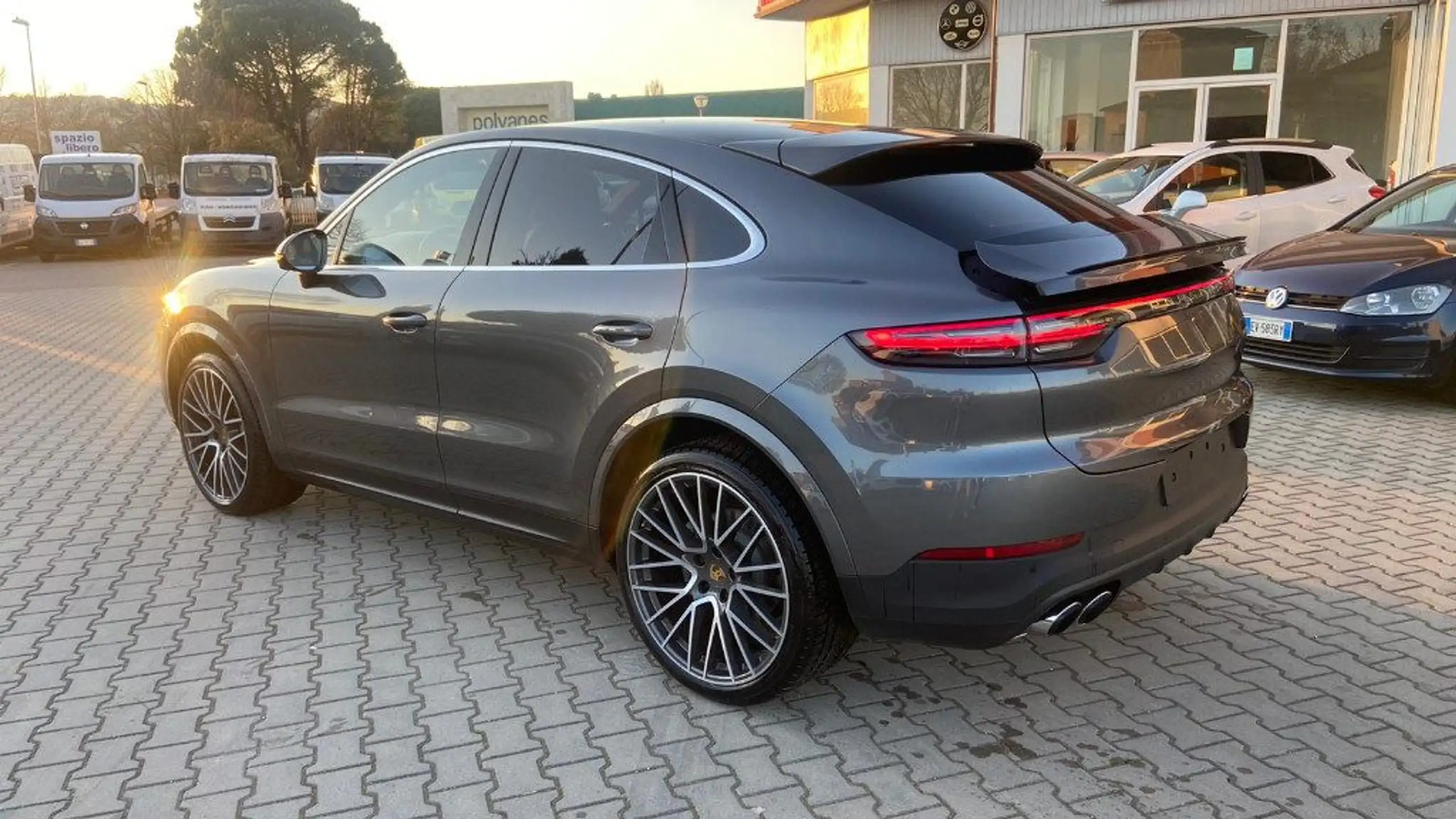 Porsche - Cayenne