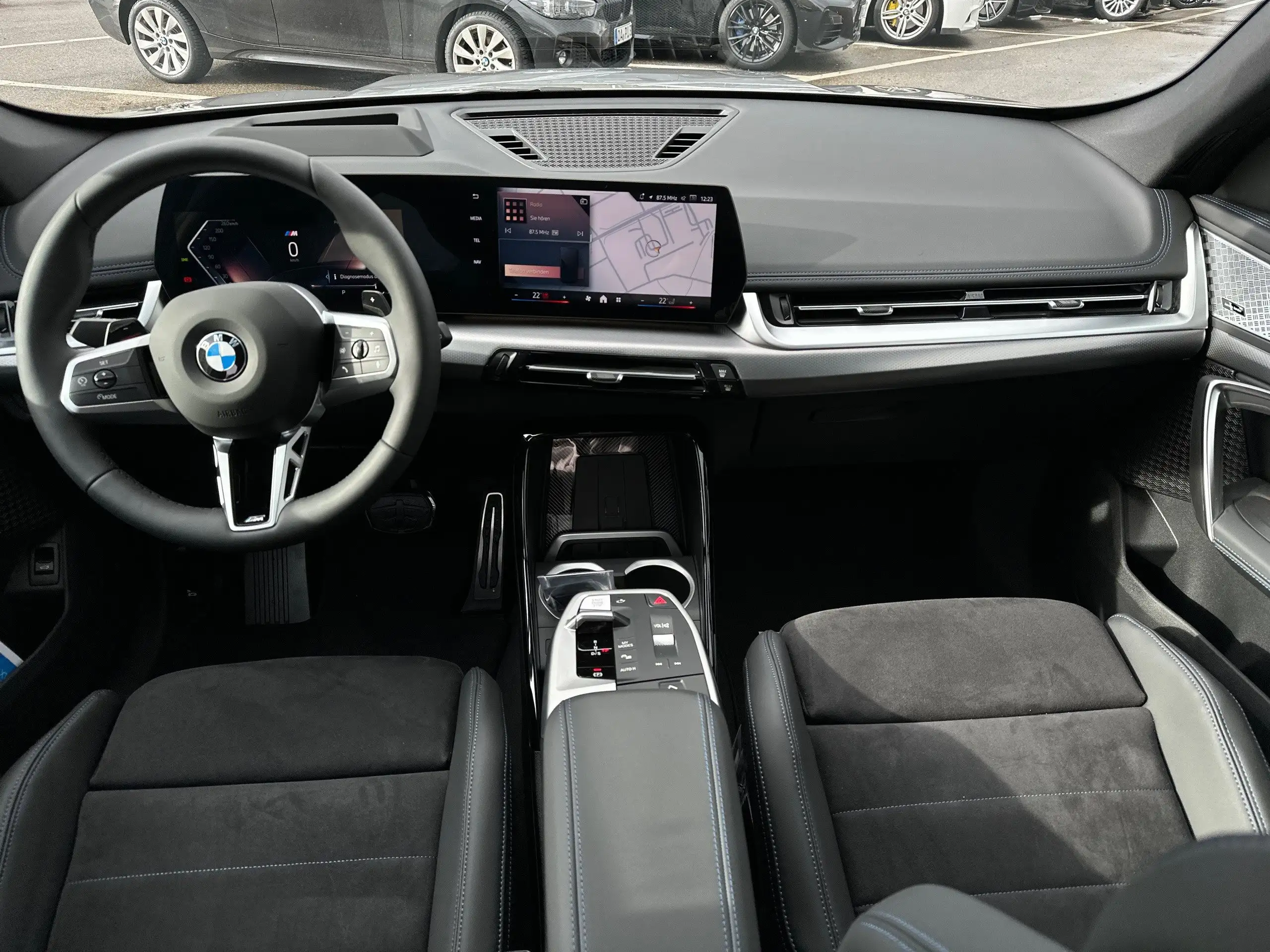 BMW - X1