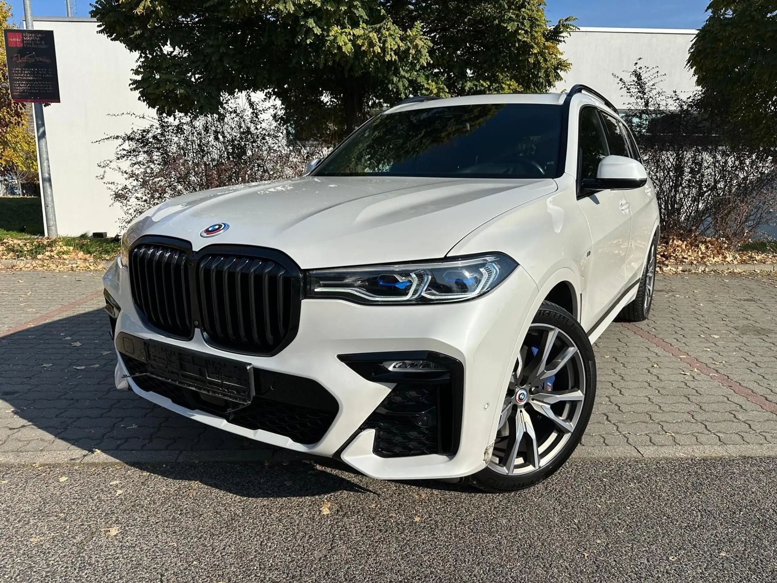 BMW - X7